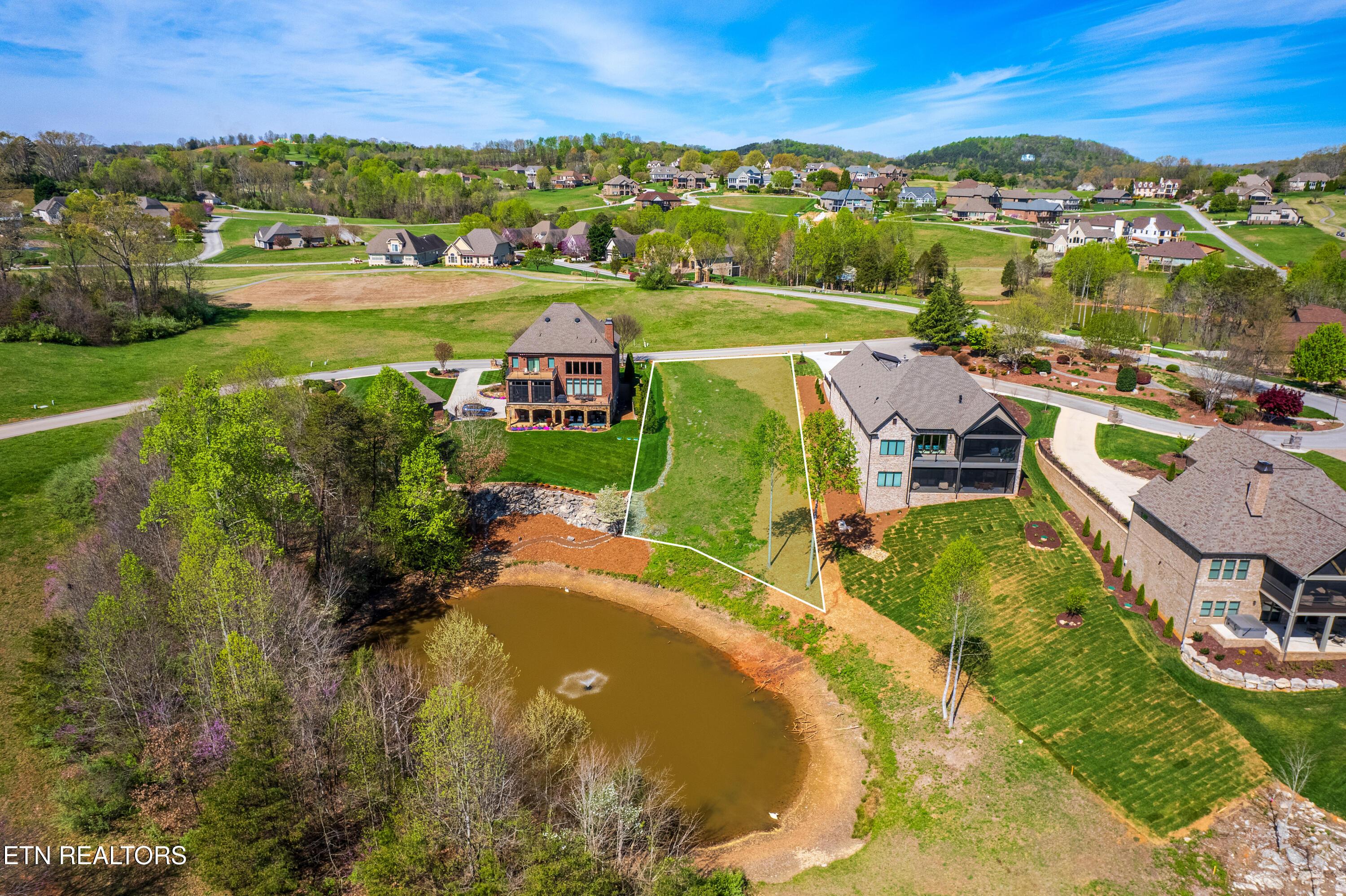 101 Breakers Drive, Vonore, TN - Fort Loudoun and Tellico Lake Real Estate - Image# 4