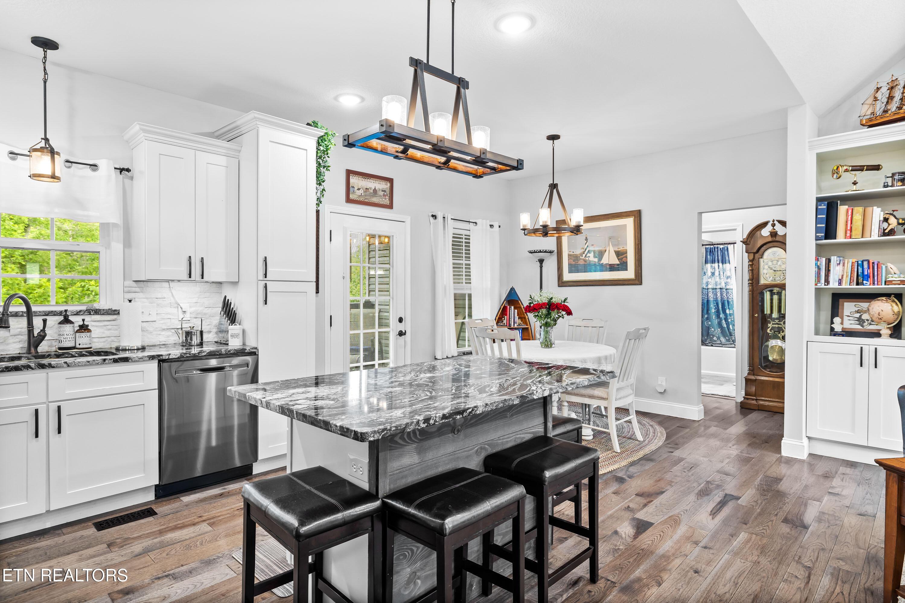 722 Rio Drive, Friendsville, TN - Fort Loudoun and Tellico Lake Real Estate - Image# 15