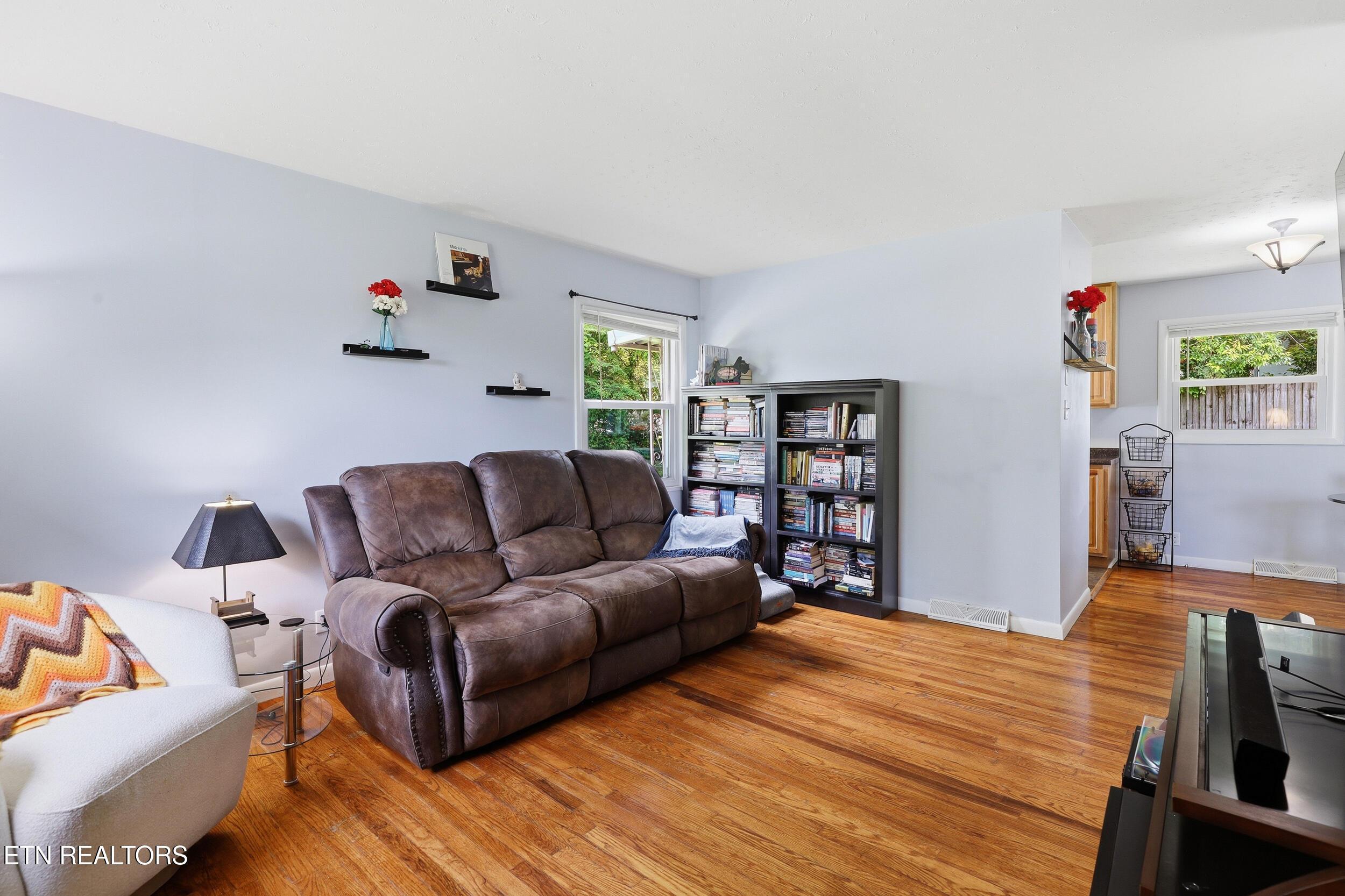 2200 Sylvania Ave, Knoxville, TN - Fort Loudoun and Tellico Lake Real Estate - Image# 5