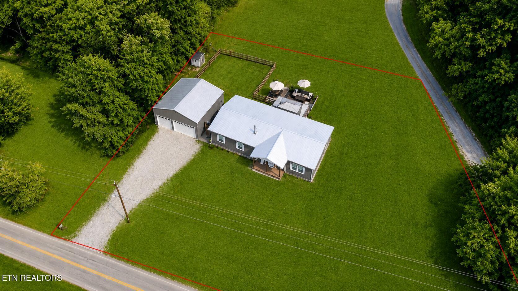250 Cedar Crest Lane, Friendsville, TN - Fort Loudoun and Tellico Lake Real Estate - Image# 19