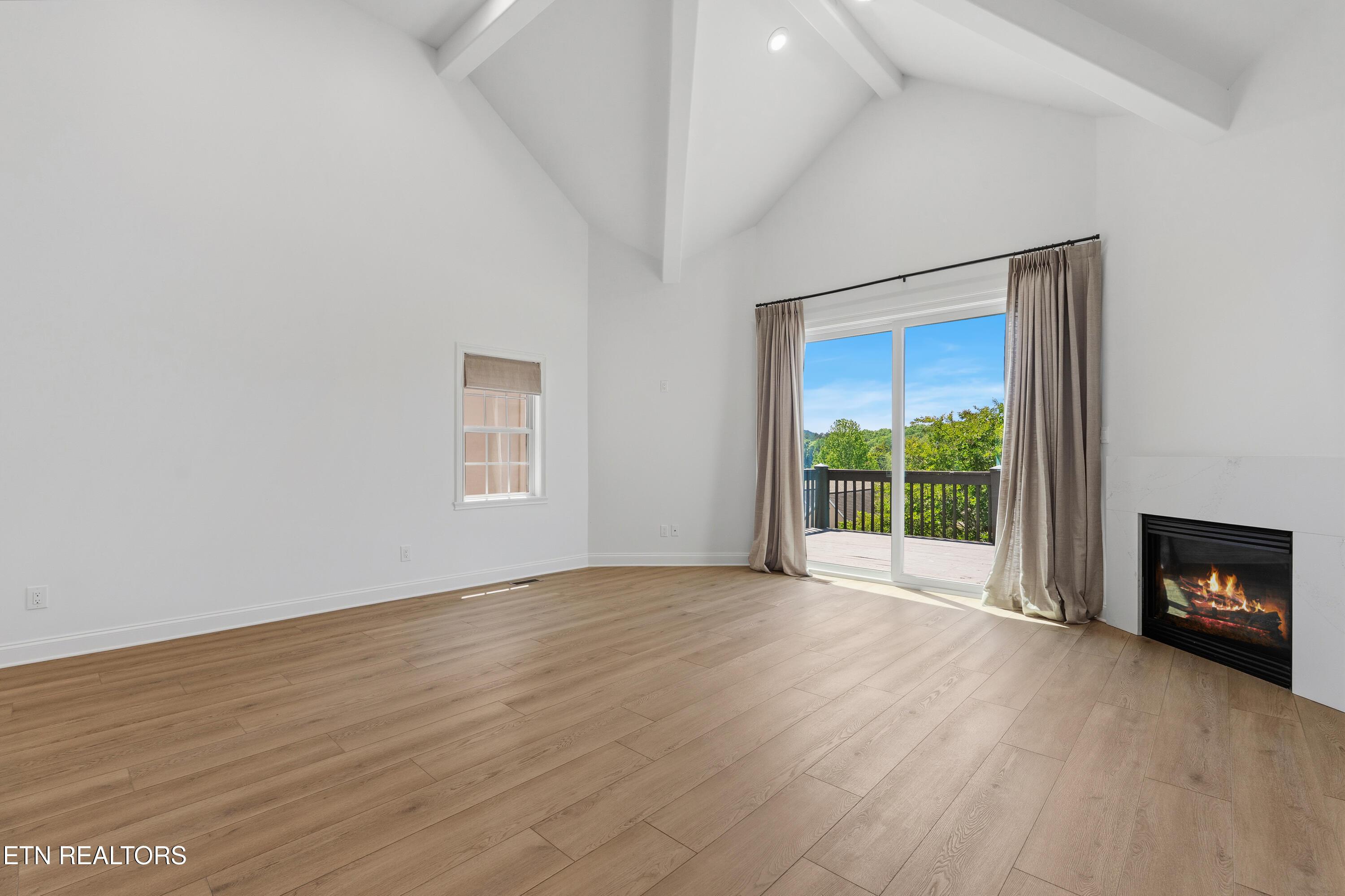 1049 Rarity Bay Pkwy, Vonore, TN - Fort Loudoun and Tellico Lake Real Estate - Image# 8