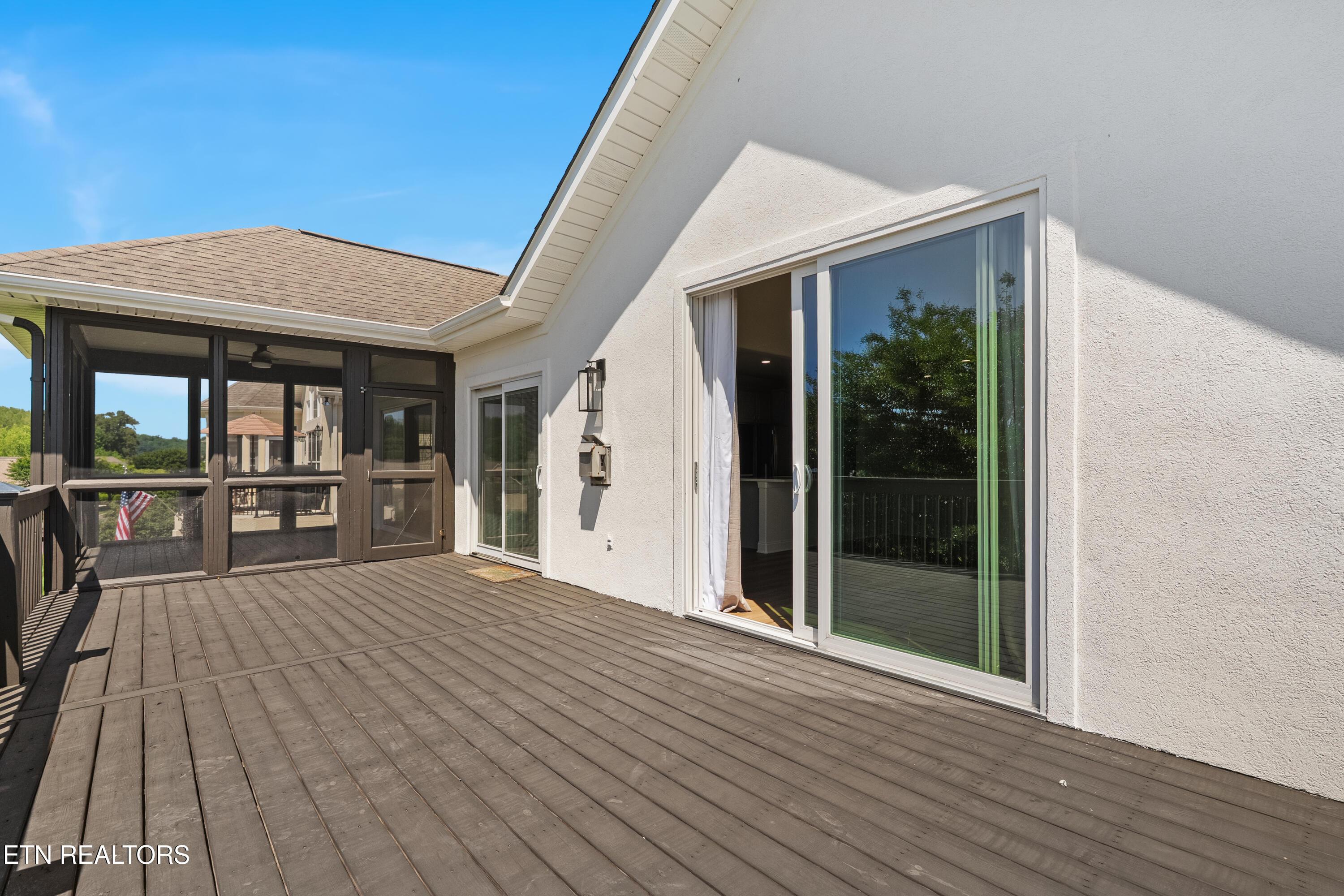1049 Rarity Bay Pkwy, Vonore, TN - Fort Loudoun and Tellico Lake Real Estate - Image# 10