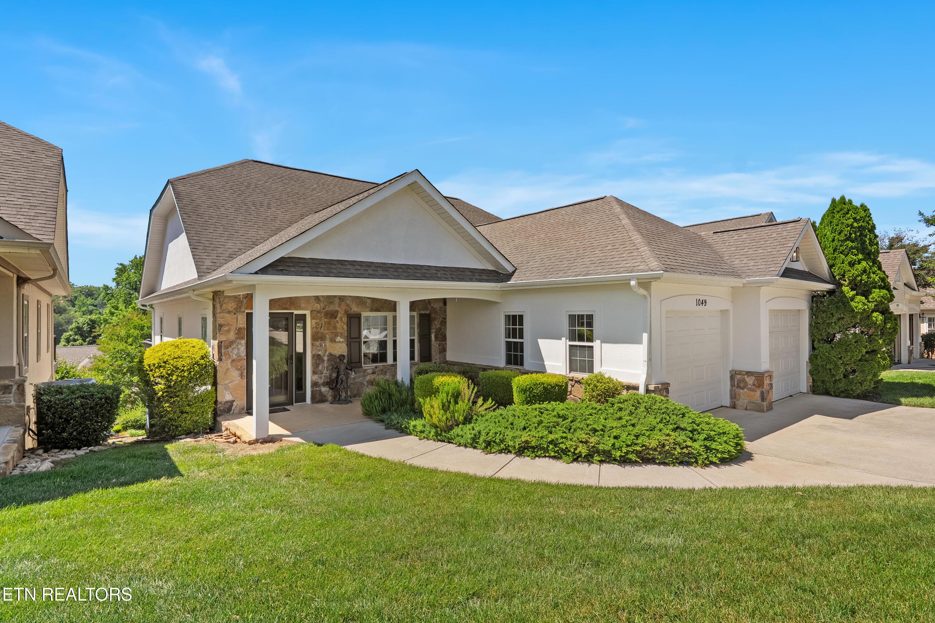 1049 Rarity Bay Pkwy, Vonore, TN - Fort Loudoun and Tellico Lake Real Estate - Image# 3