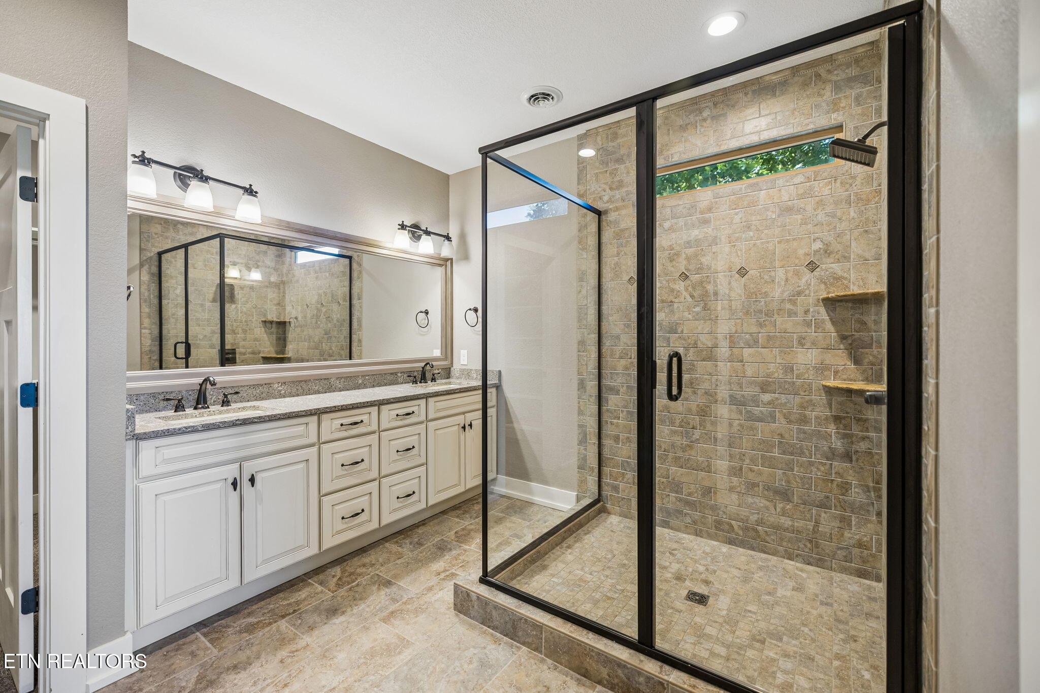 4451 Forrest Ridge Drive, Louisville, TN - Fort Loudoun and Tellico Lake Real Estate - Image# 18