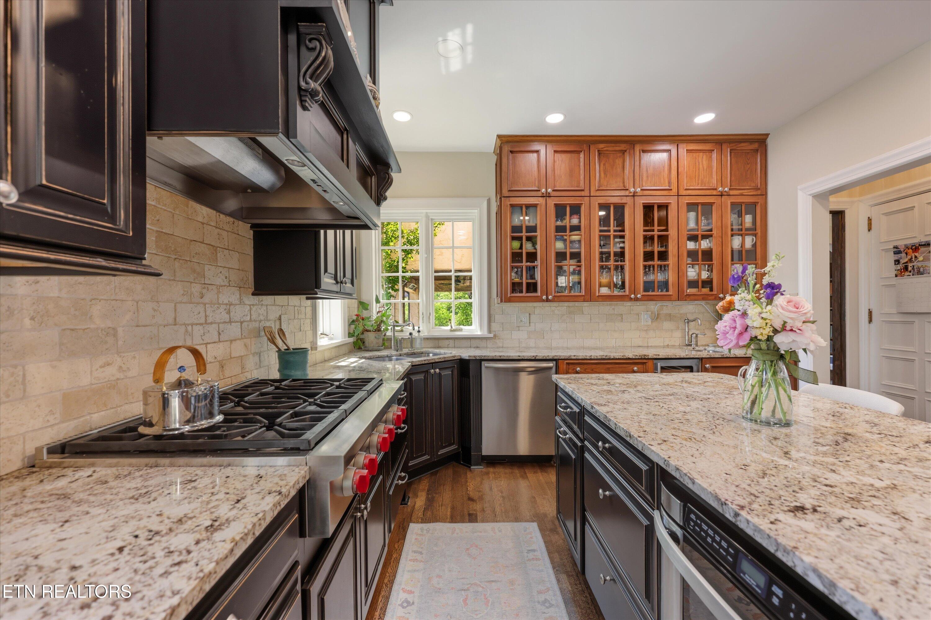 2824 Kingston Pike, Knoxville, TN - Fort Loudoun and Tellico Lake Real Estate - Image# 10