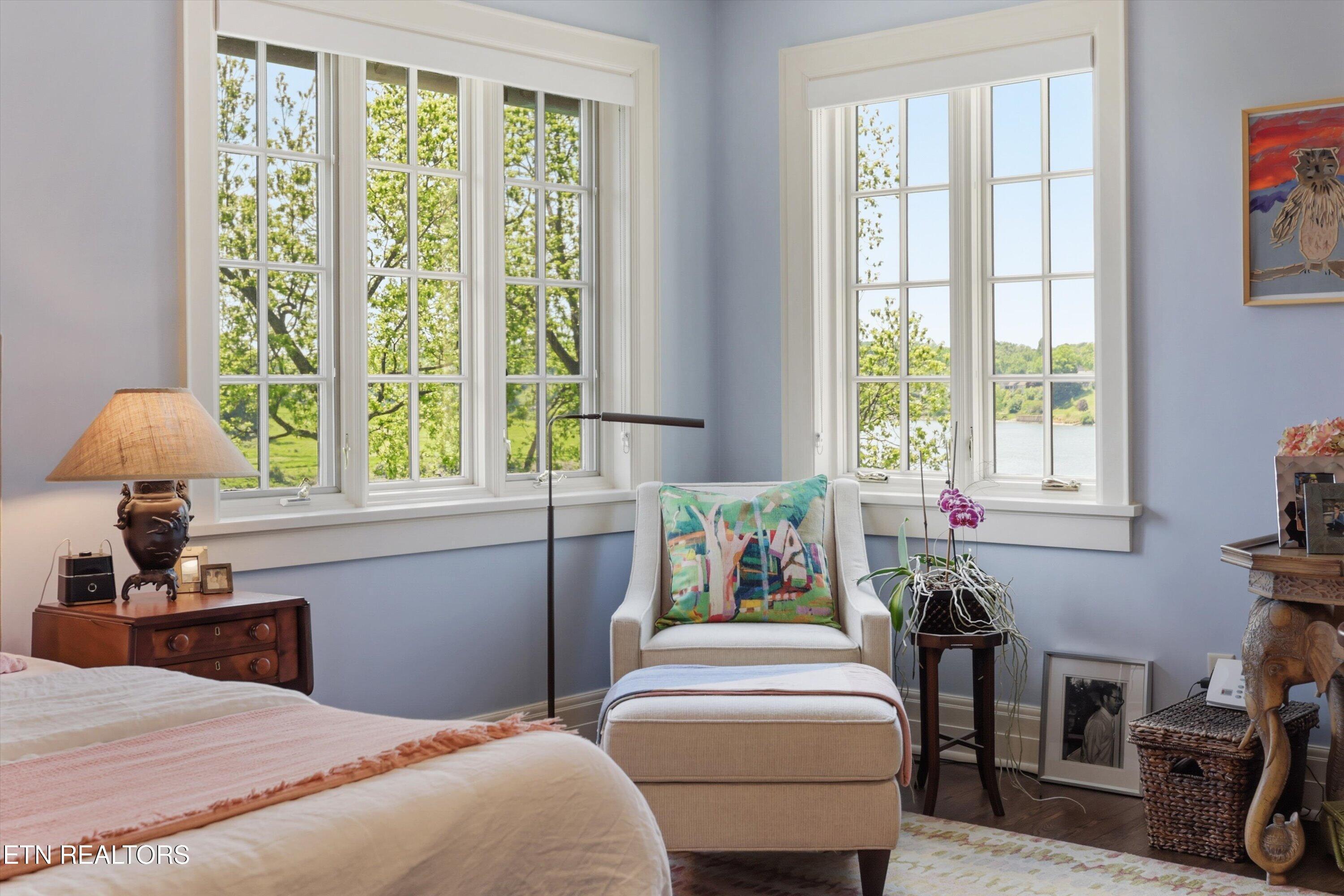 2824 Kingston Pike, Knoxville, TN - Fort Loudoun and Tellico Lake Real Estate - Image# 24