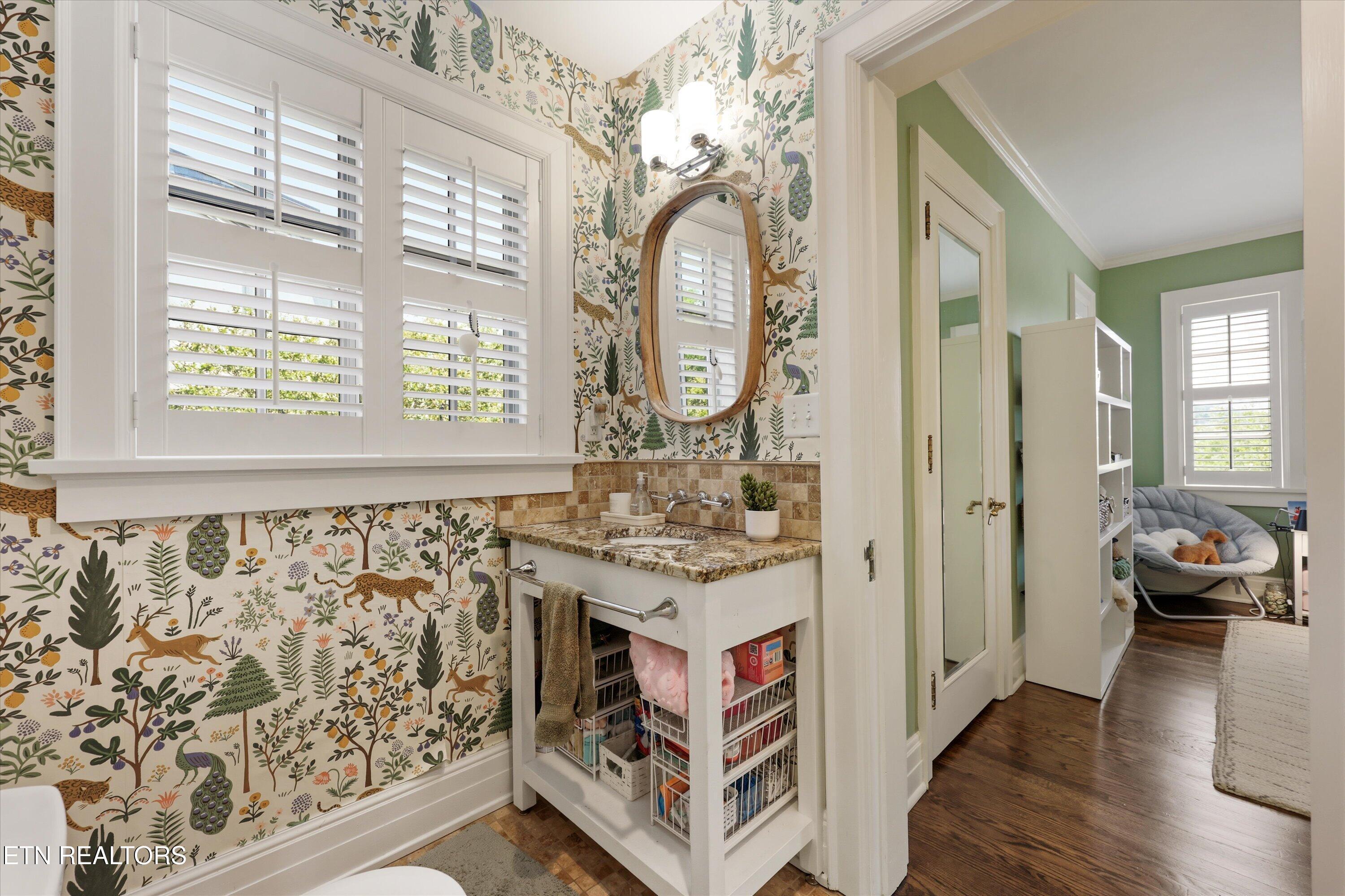 2824 Kingston Pike, Knoxville, TN - Fort Loudoun and Tellico Lake Real Estate - Image# 27