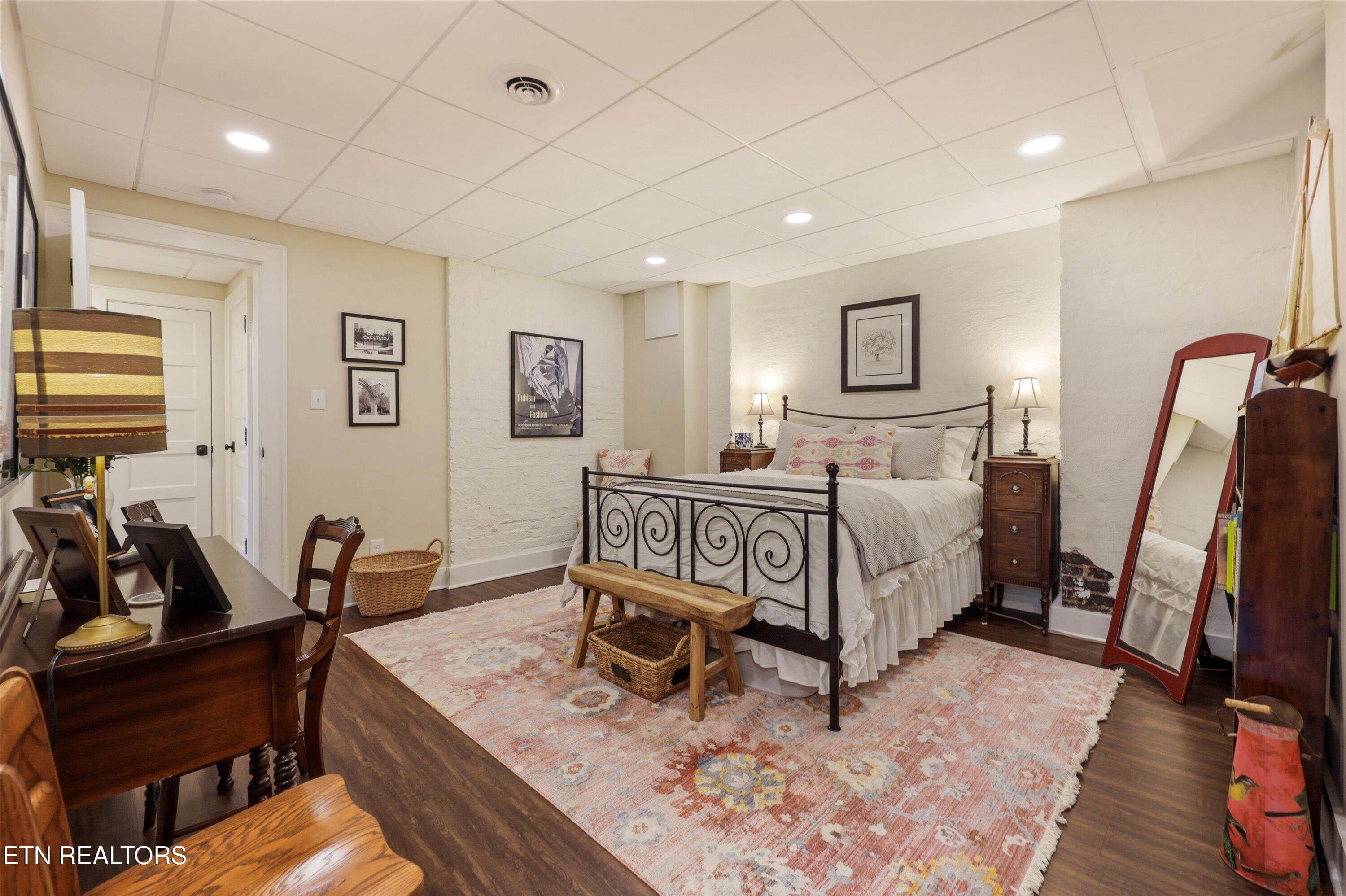 2824 Kingston Pike, Knoxville, TN - Fort Loudoun and Tellico Lake Real Estate - Image# 30