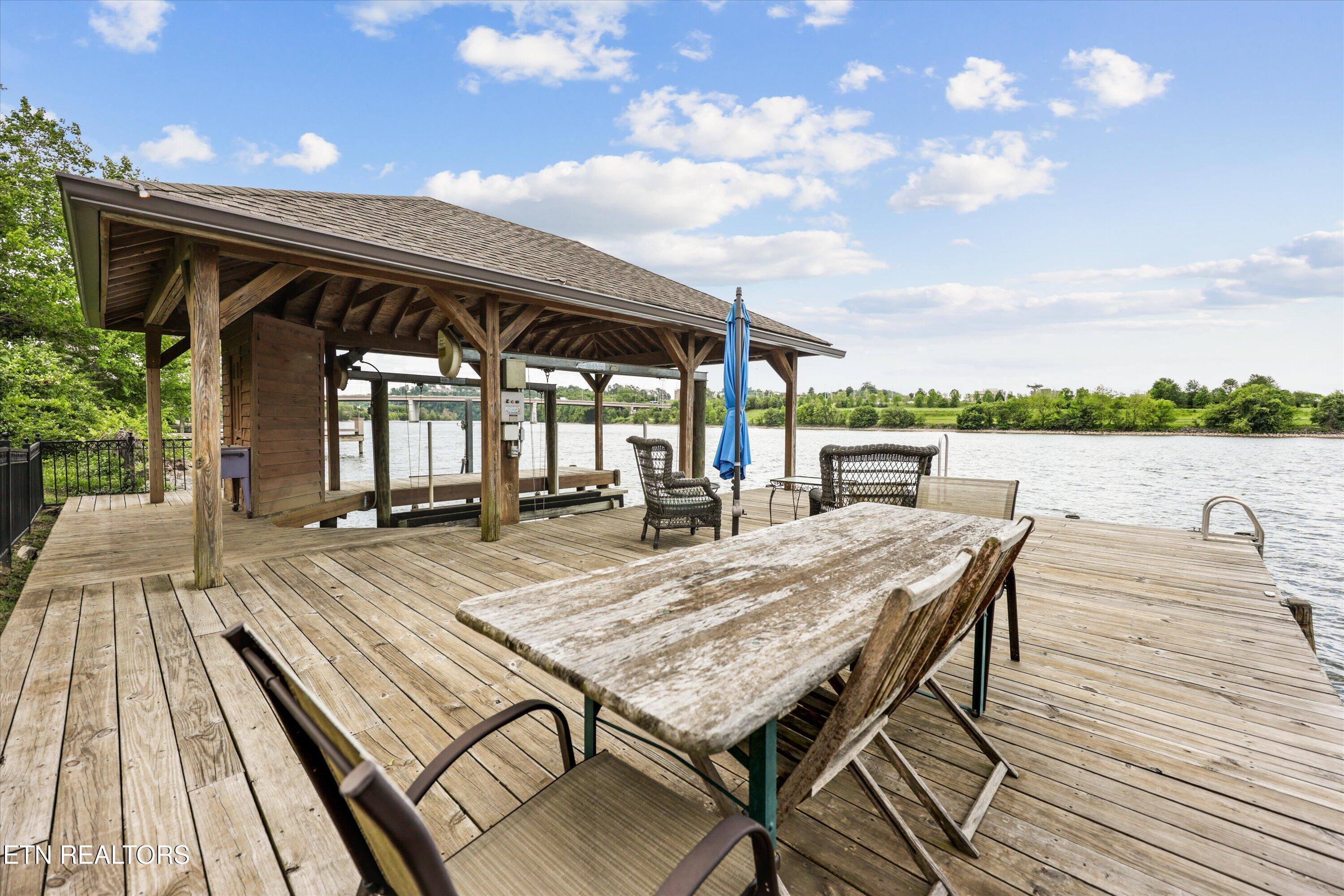 2824 Kingston Pike, Knoxville, TN - Fort Loudoun and Tellico Lake Real Estate - Image# 46
