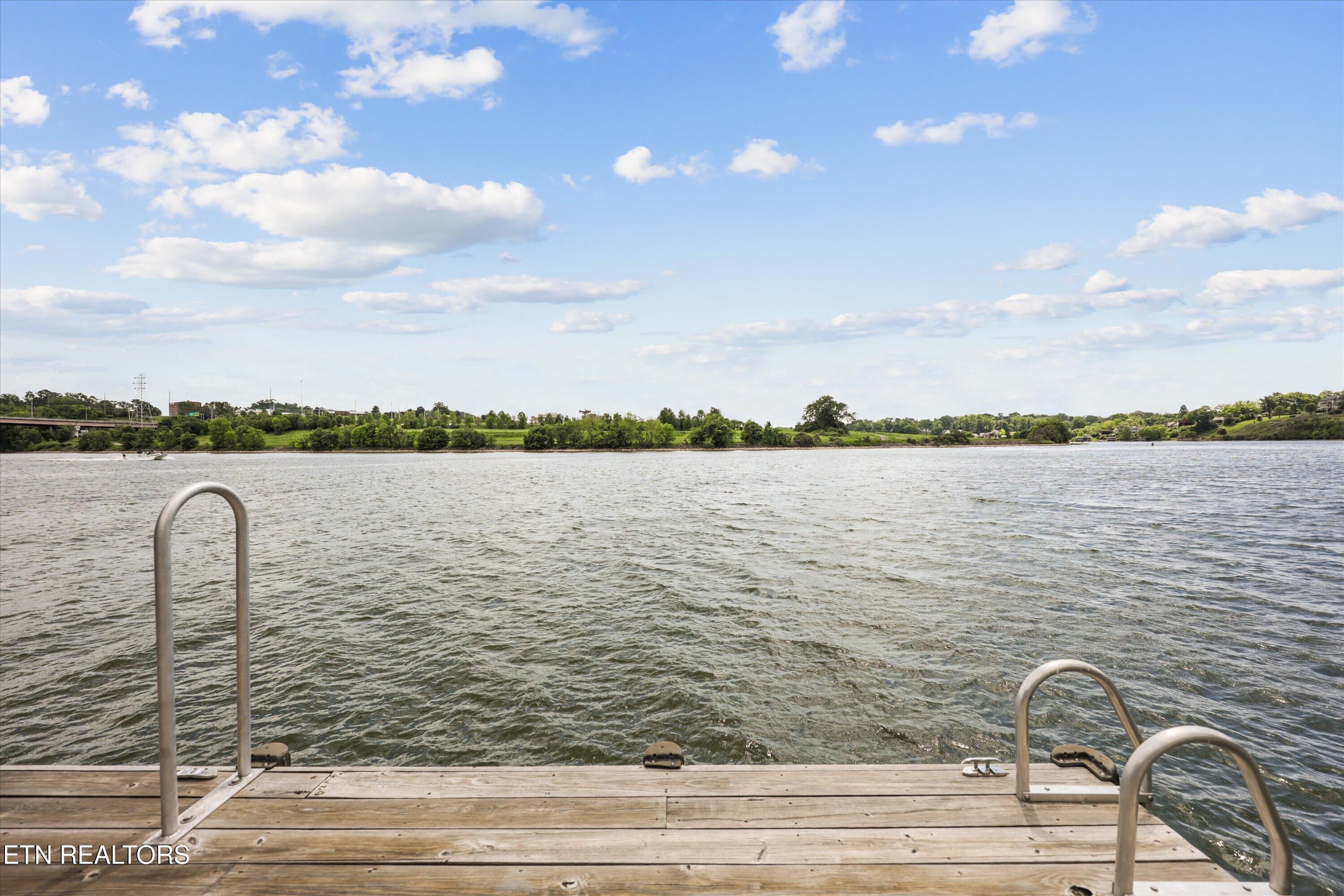 2824 Kingston Pike, Knoxville, TN - Fort Loudoun and Tellico Lake Real Estate - Image# 47