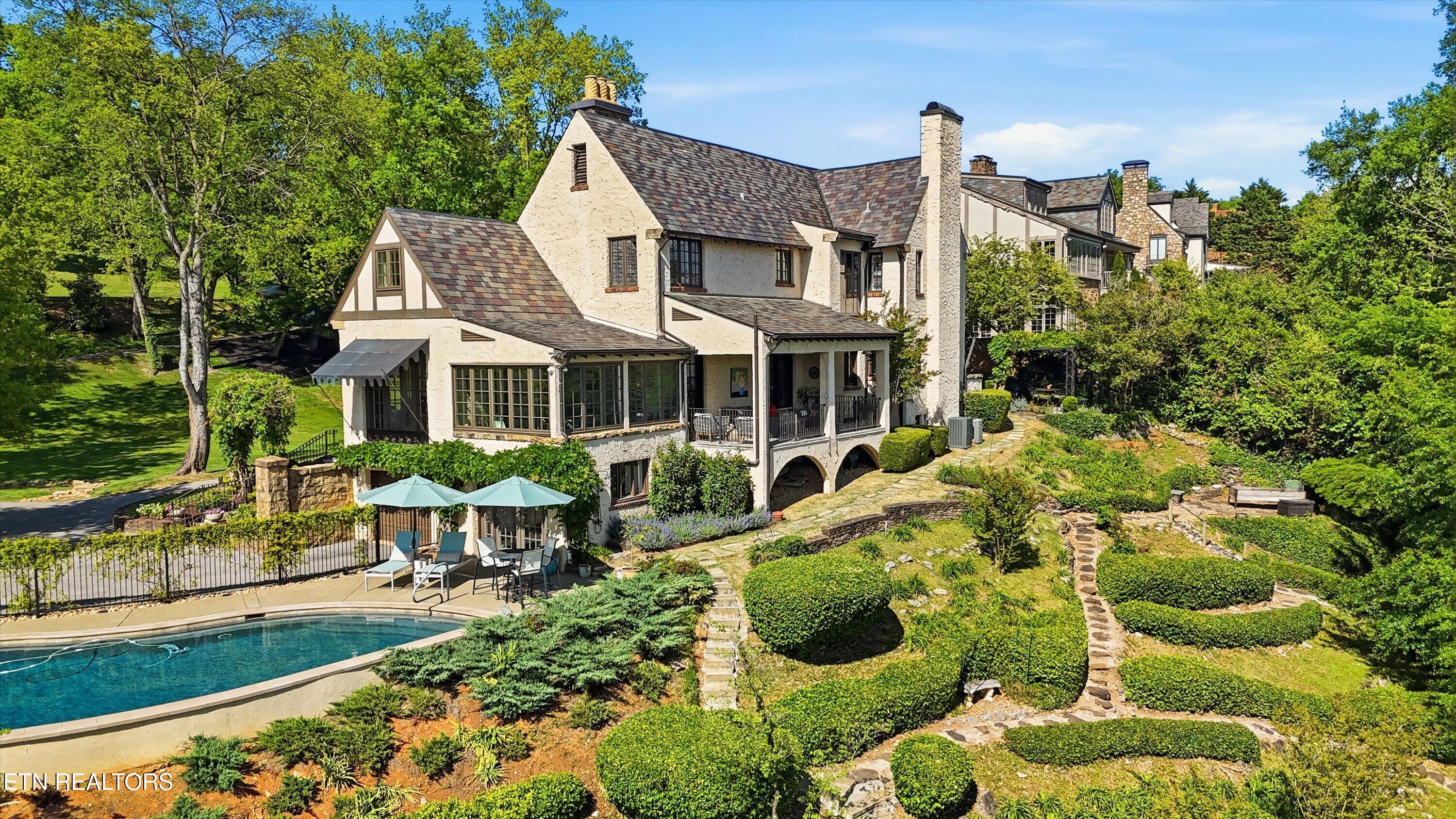 2824 Kingston Pike, Knoxville, TN - Fort Loudoun and Tellico Lake Real Estate - Image# 2