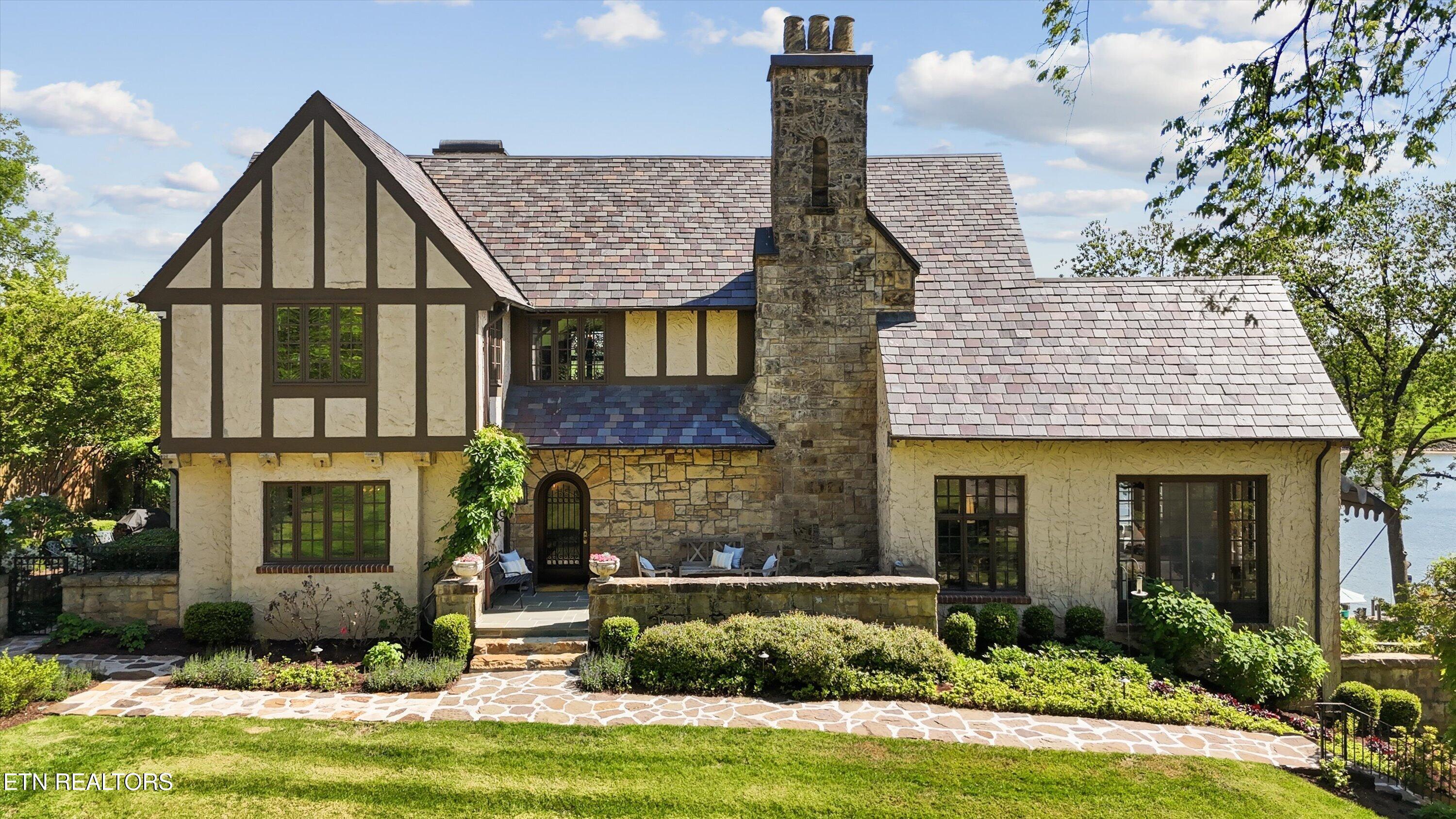 2824 Kingston Pike, Knoxville, TN - Fort Loudoun and Tellico Lake Real Estate - Image# 49