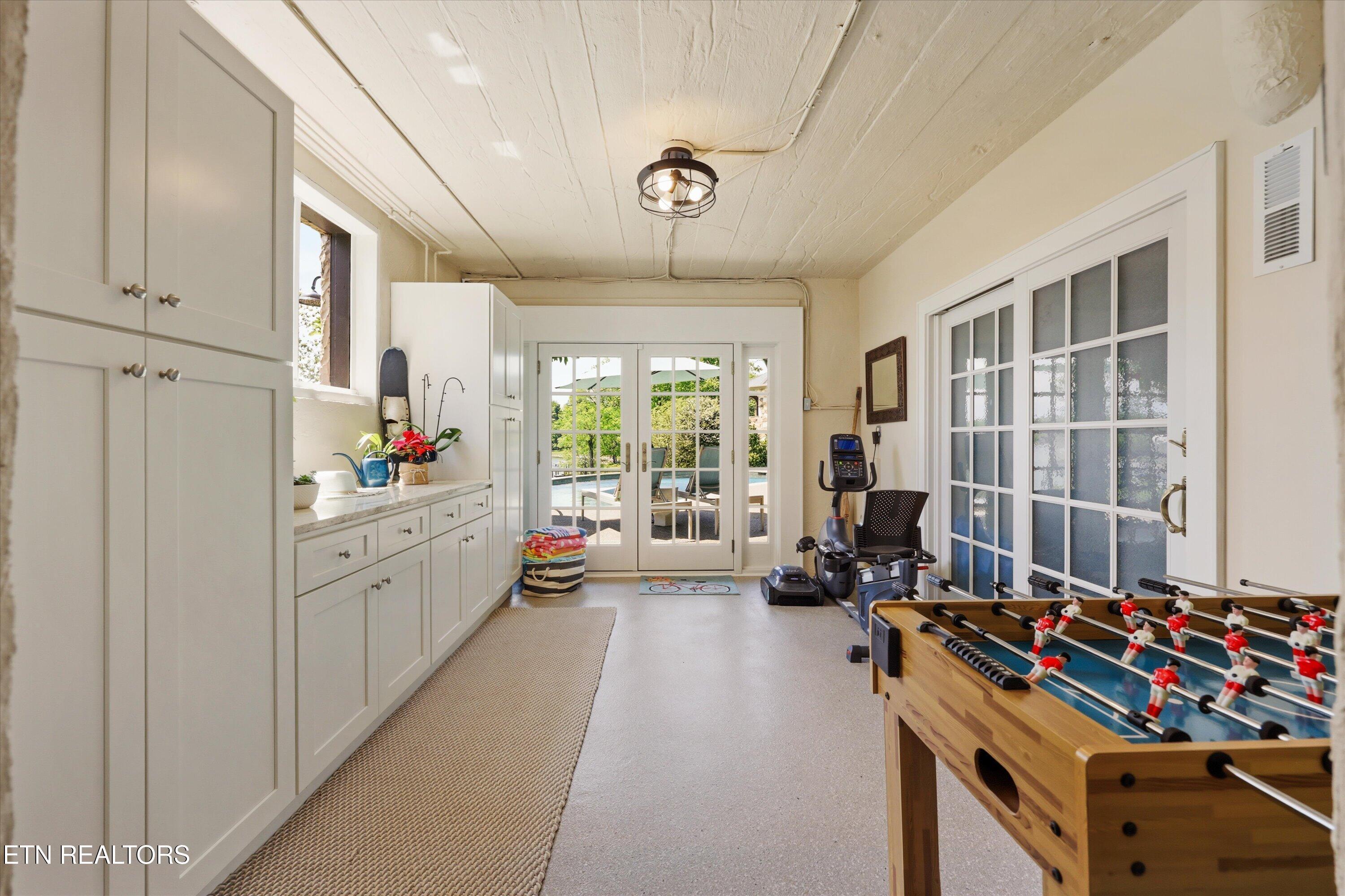 2824 Kingston Pike, Knoxville, TN - Fort Loudoun and Tellico Lake Real Estate - Image# 34