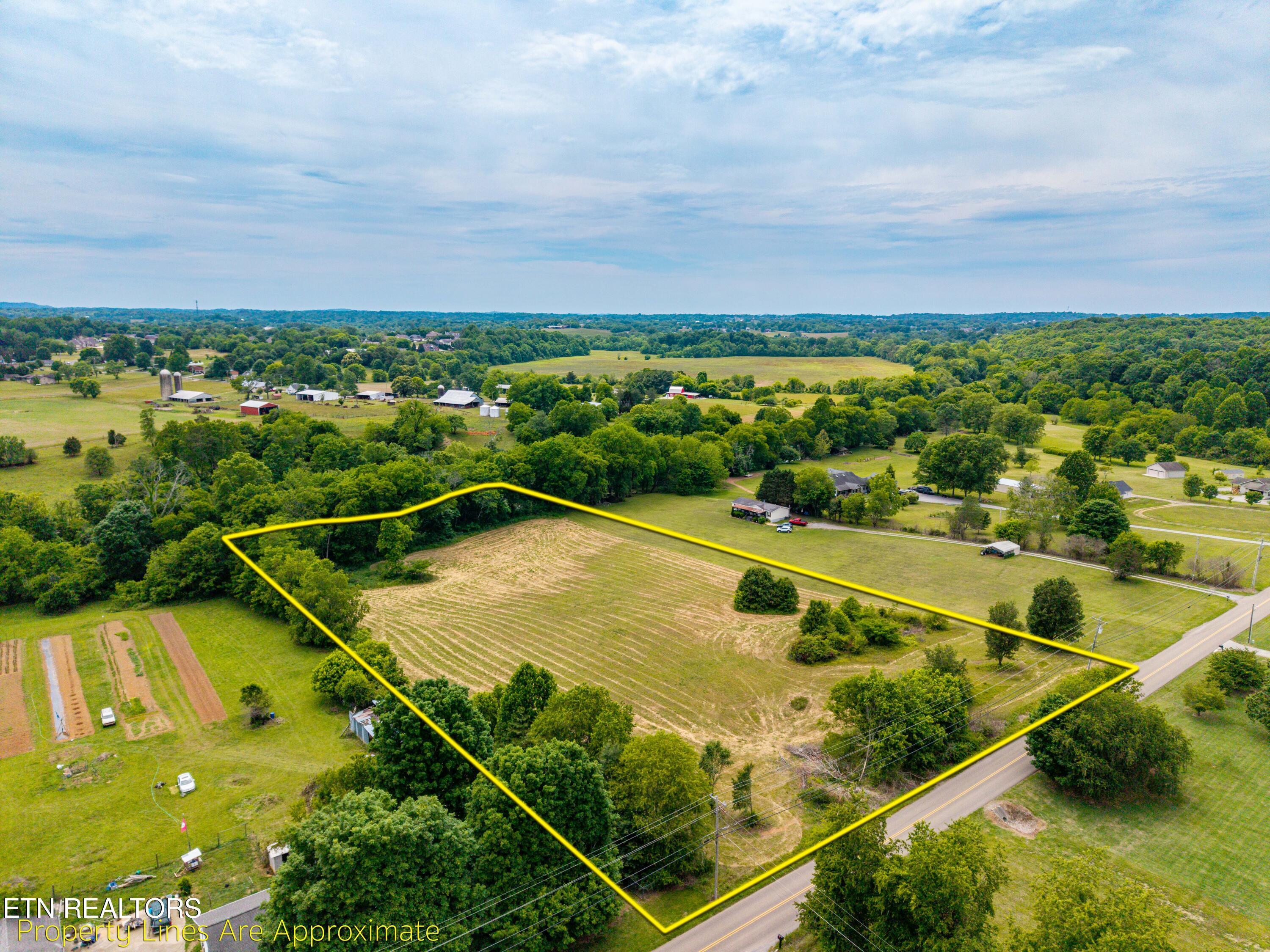332 River Ford Rd, Maryville, TN - Fort Loudoun and Tellico Lake Real Estate - Image# 2