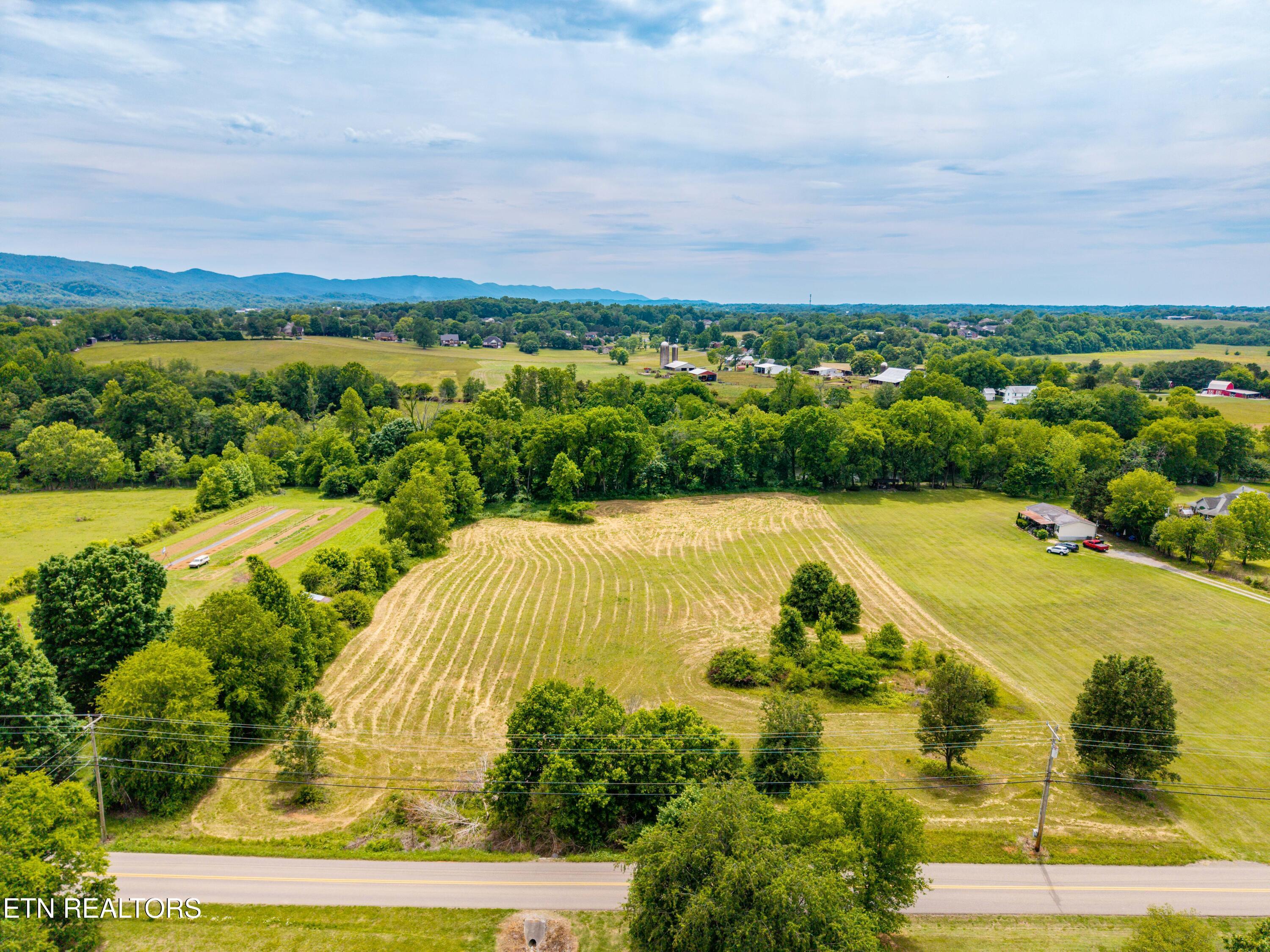 332 River Ford Rd, Maryville, TN - Fort Loudoun and Tellico Lake Real Estate - Image# 3