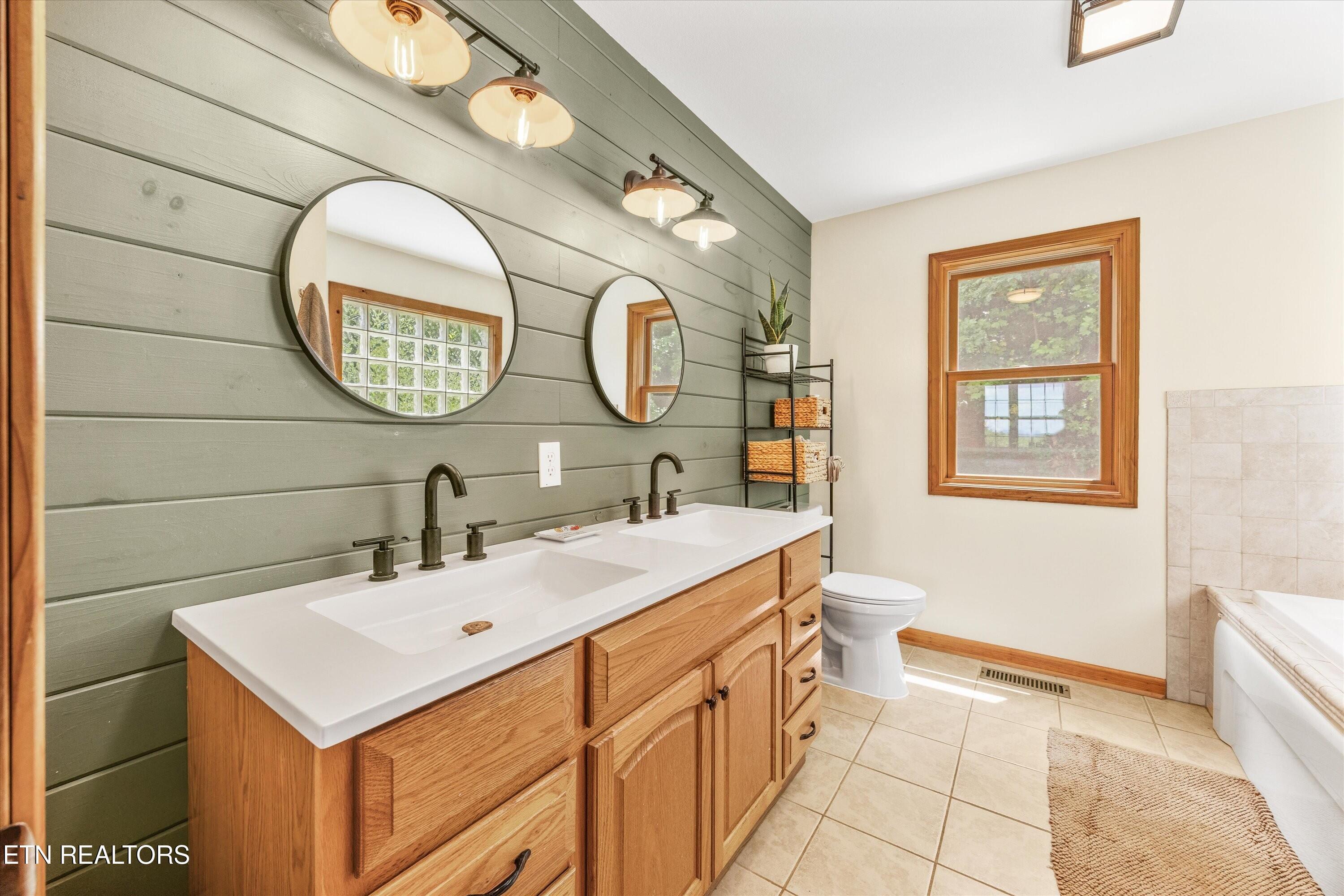 206 Old Citico Rd, Vonore, TN - Fort Loudoun and Tellico Lake Real Estate - Image# 19