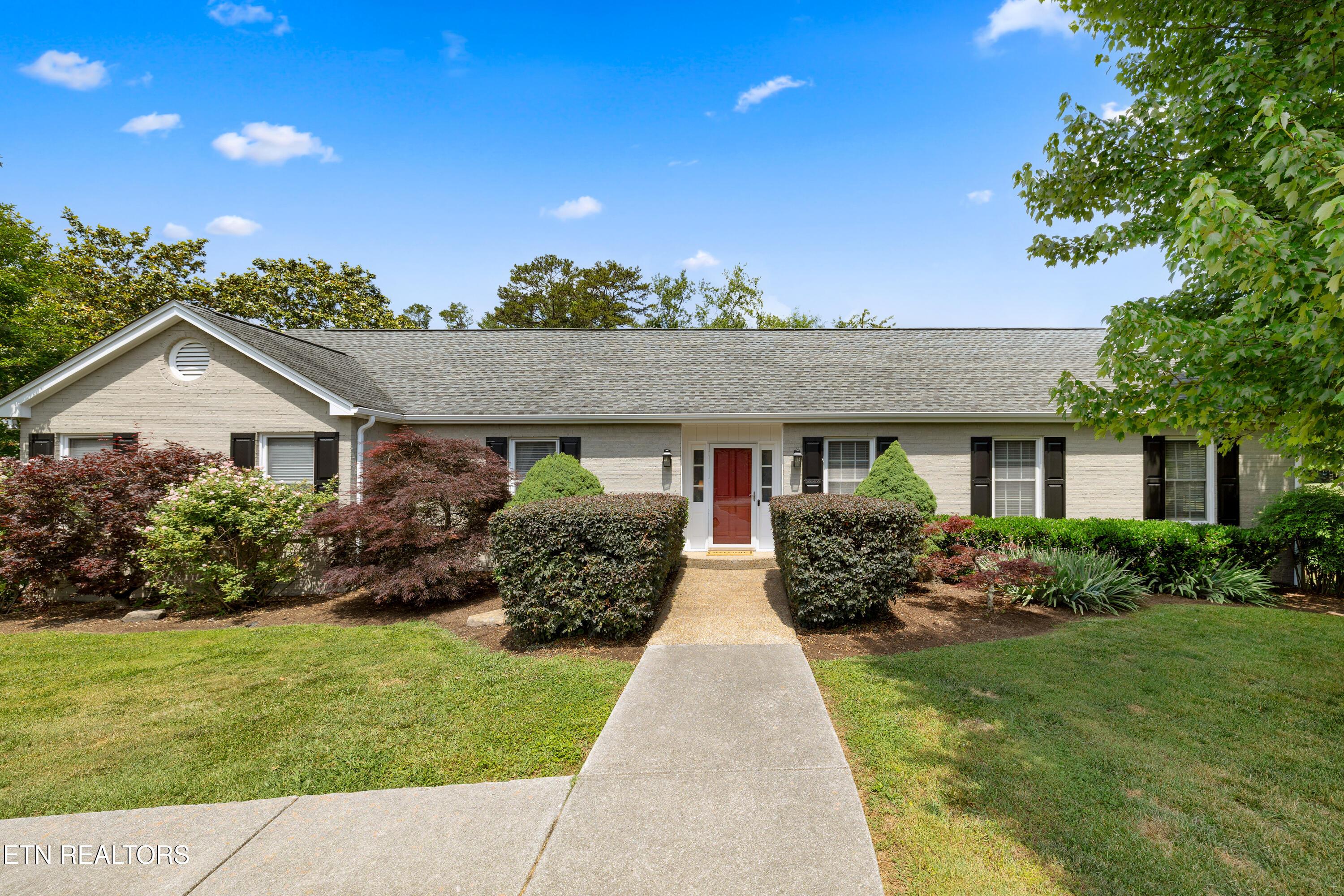 5501 River Point Cove Rd, Knoxville, TN - Fort Loudoun and Tellico Lake Real Estate - Image# 1