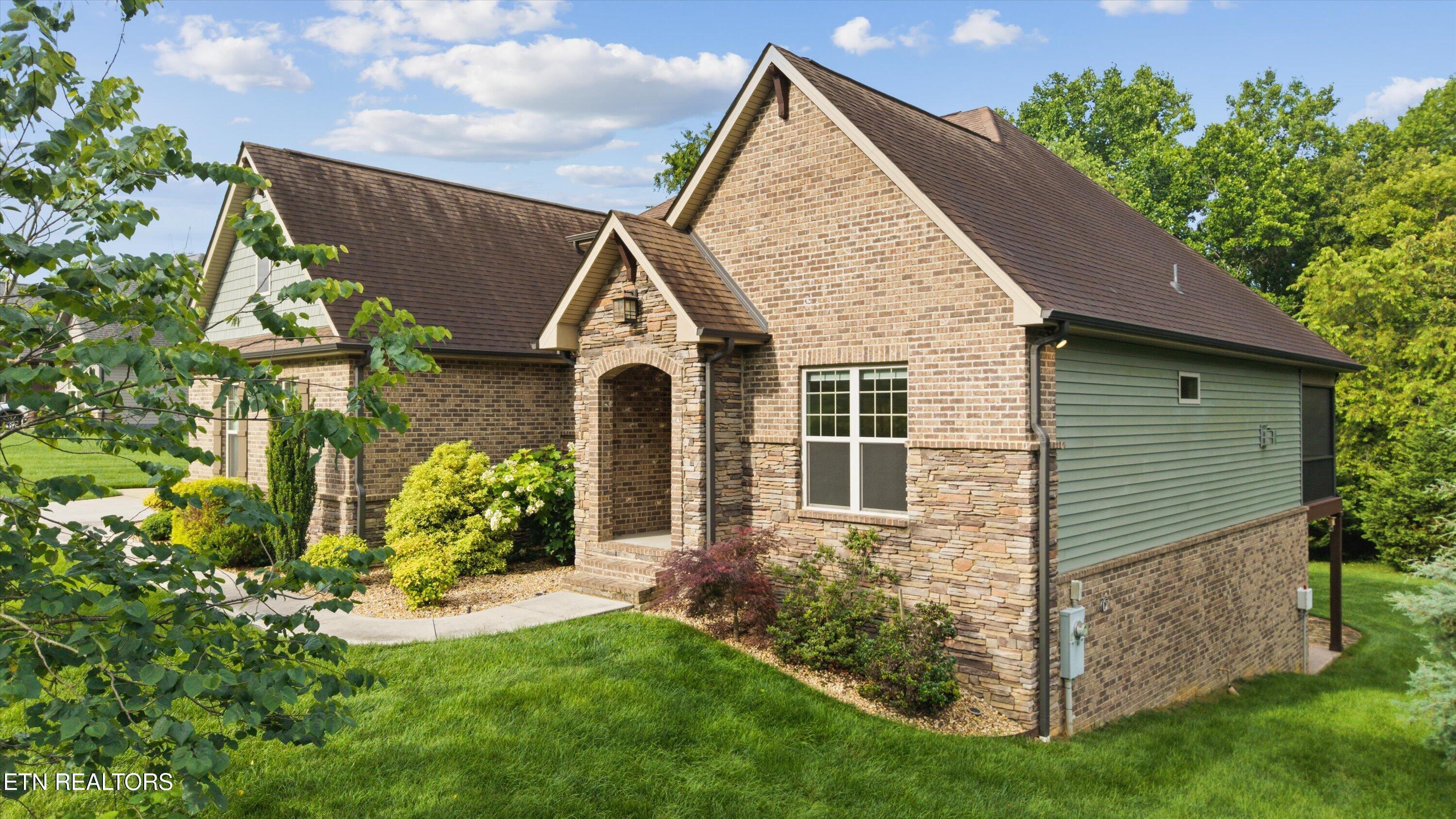 303 Okmulgee Circle, Loudon, TN - Fort Loudoun and Tellico Lake Real Estate - Image# 7