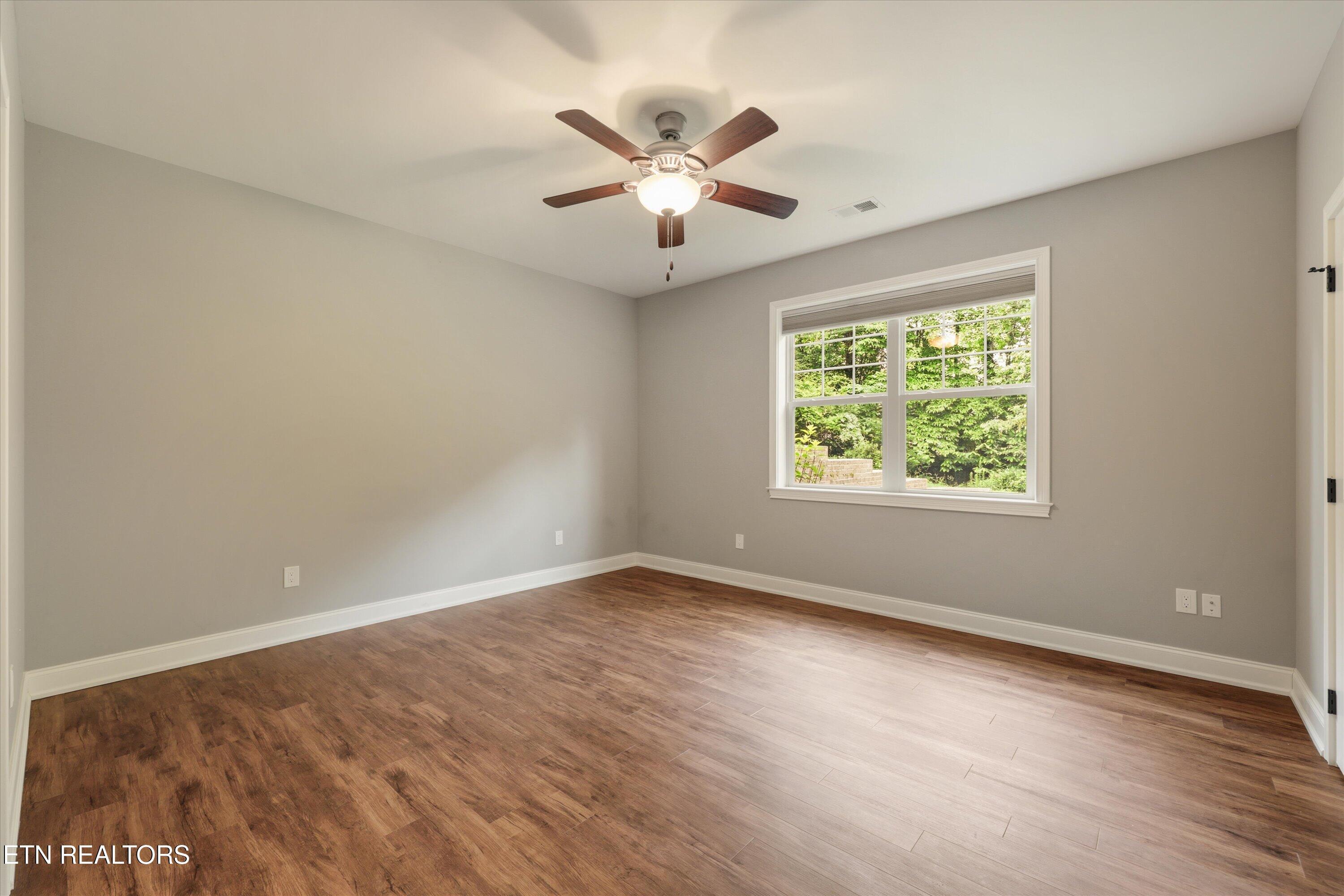 303 Okmulgee Circle, Loudon, TN - Fort Loudoun and Tellico Lake Real Estate - Image# 45