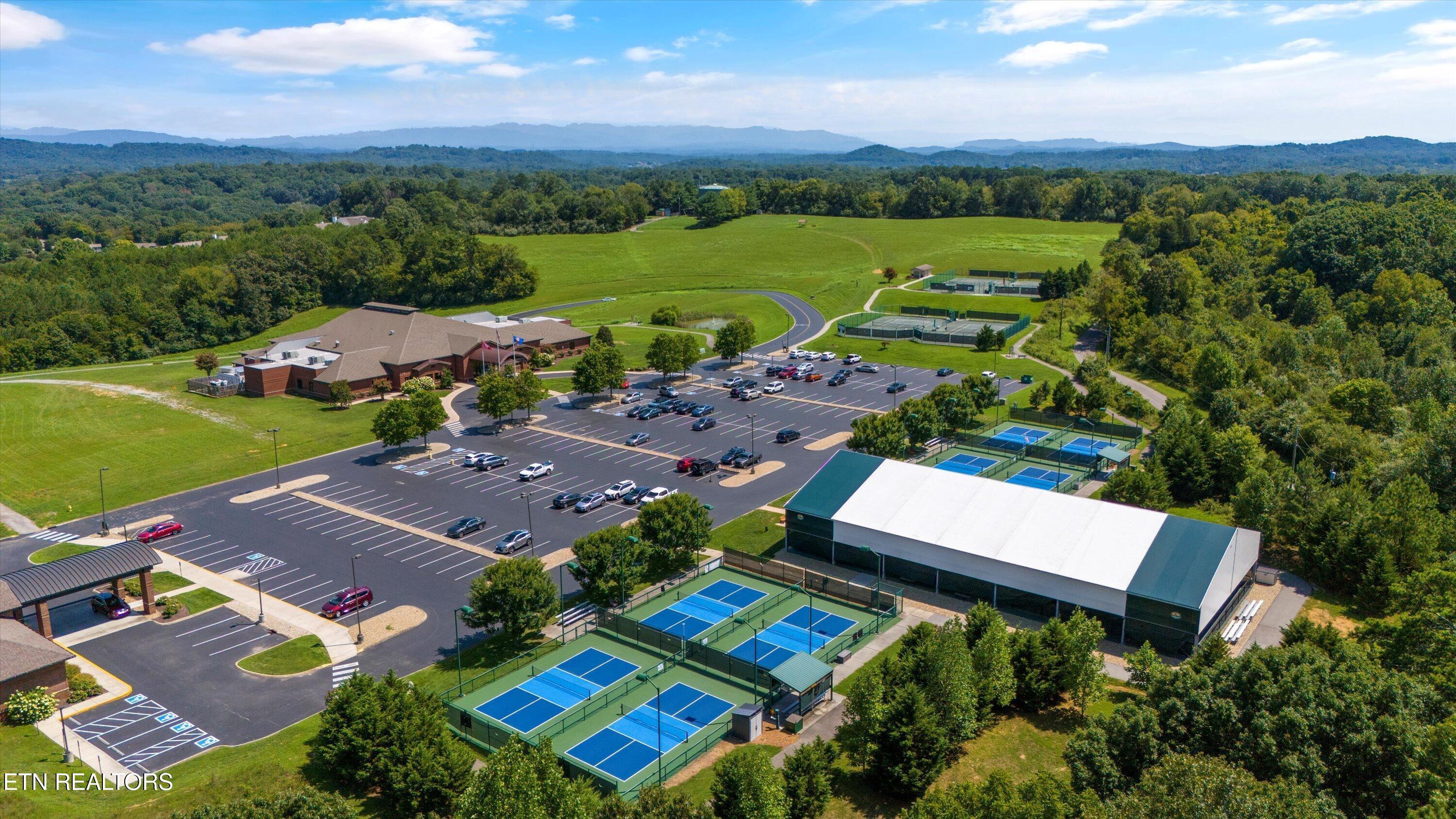 303 Okmulgee Circle, Loudon, TN - Fort Loudoun and Tellico Lake Real Estate - Image# 56