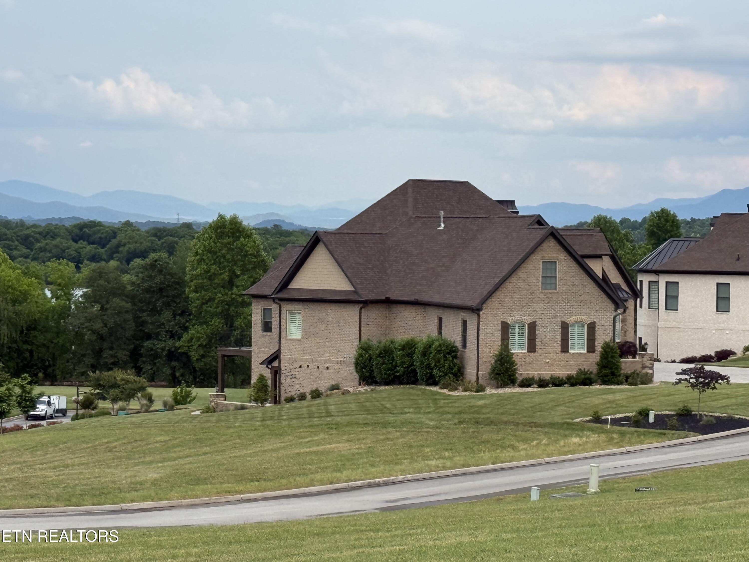 105 Red Hawk Drive, Vonore, TN - Fort Loudoun and Tellico Lake Real Estate - Image# 8