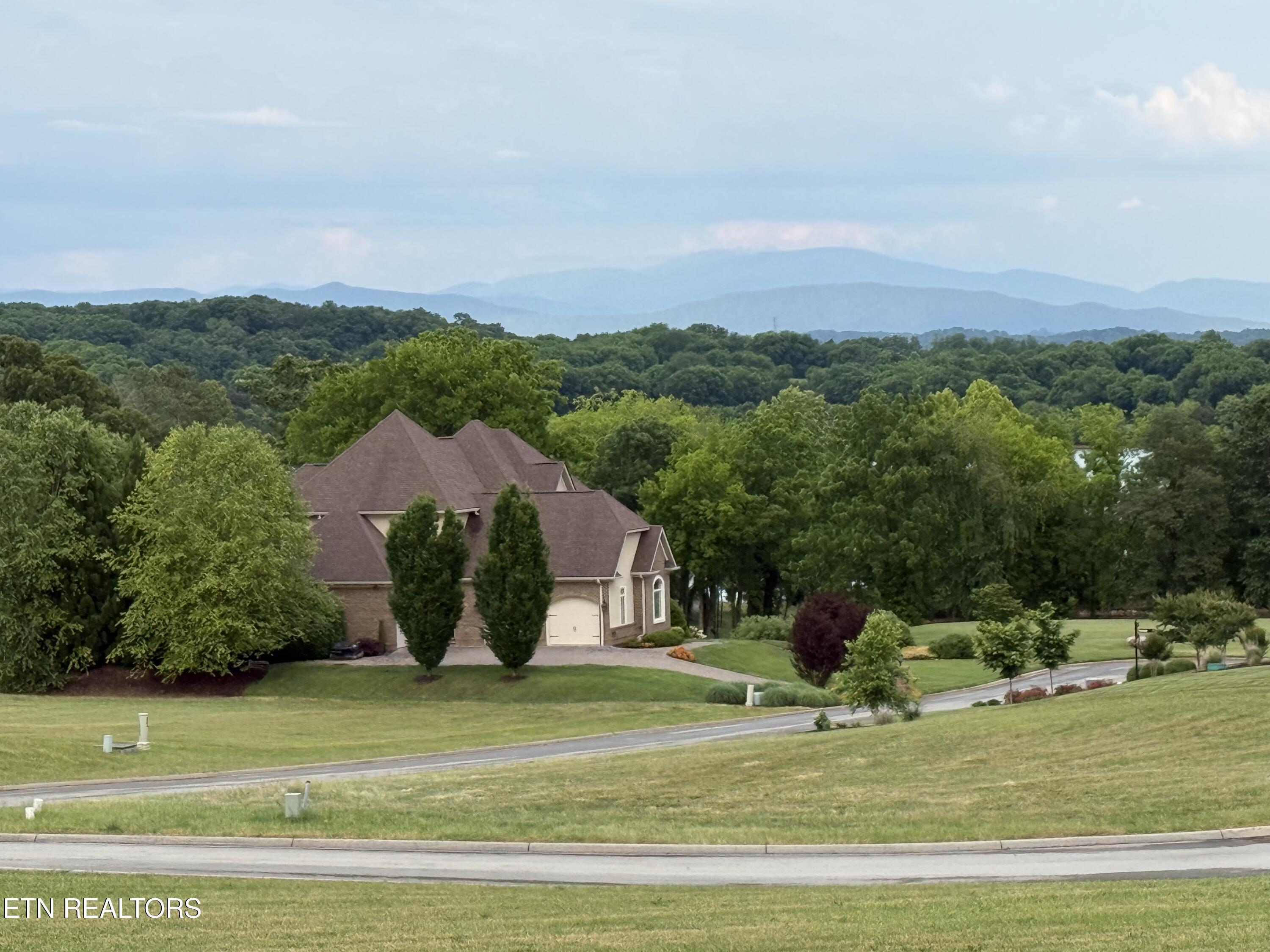 105 Red Hawk Drive, Vonore, TN - Fort Loudoun and Tellico Lake Real Estate - Image# 10