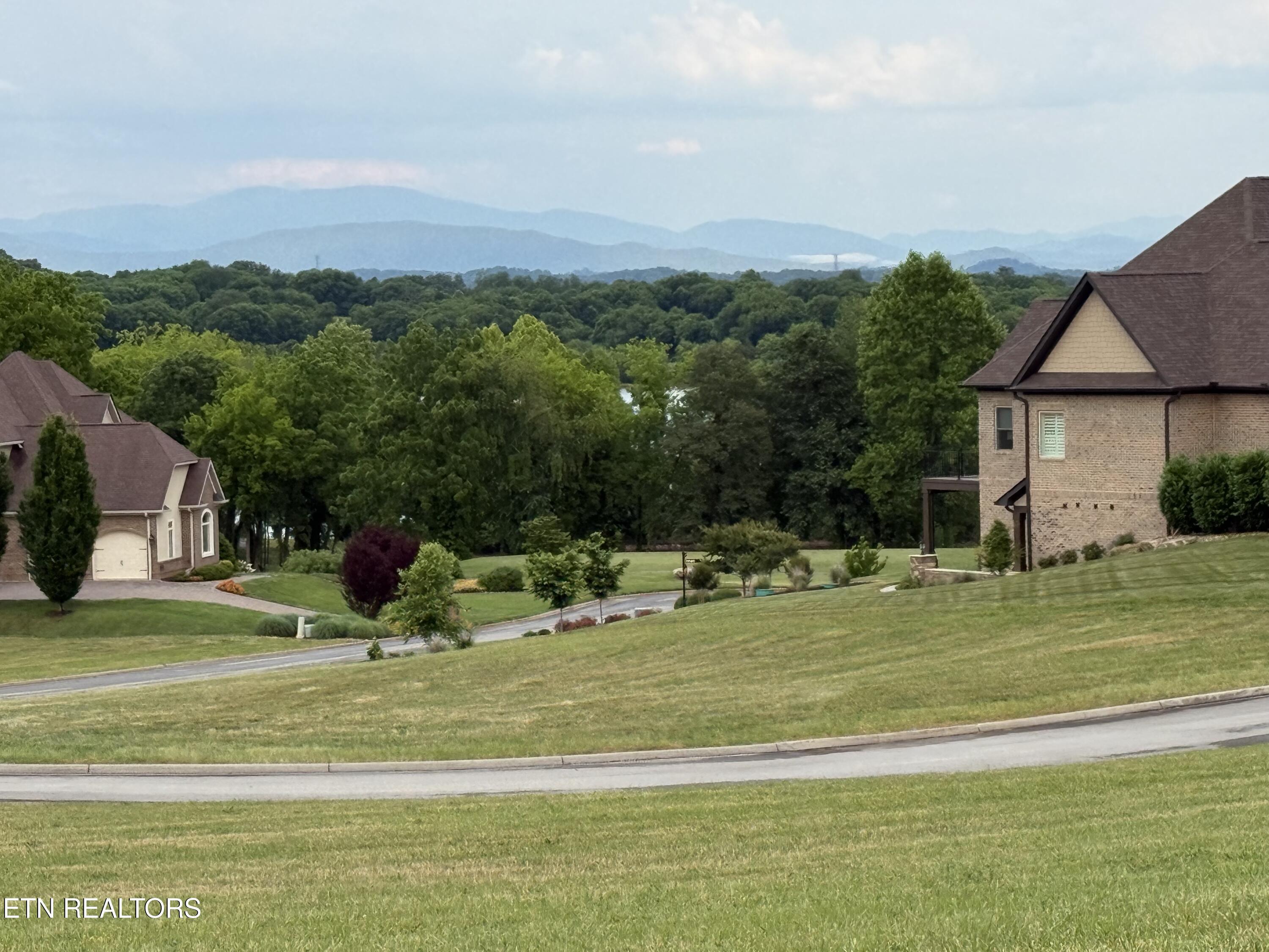 105 Red Hawk Drive, Vonore, TN - Fort Loudoun and Tellico Lake Real Estate - Image# 11