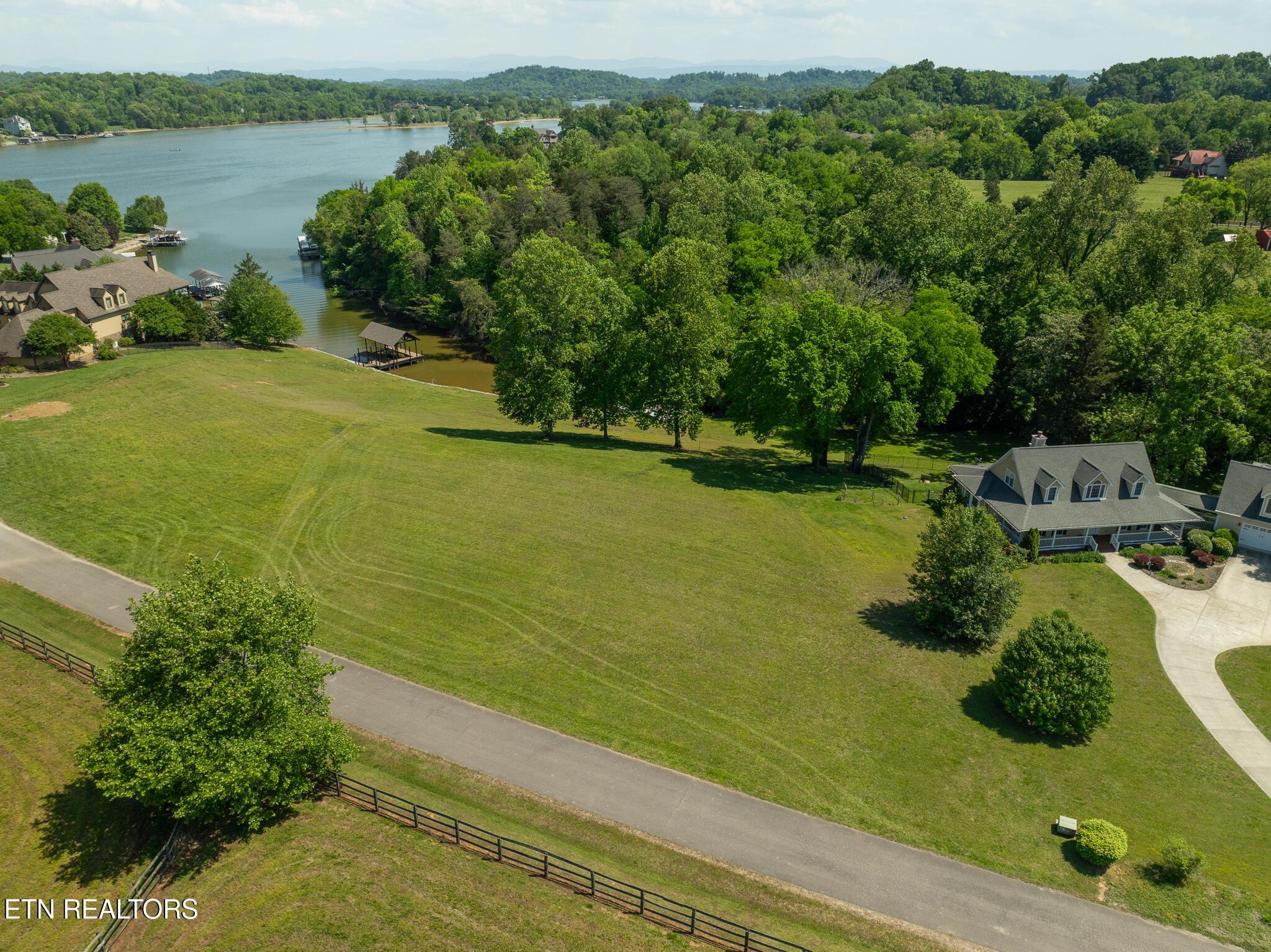 3836 Attley Drive, Louisville, TN - Fort Loudoun and Tellico Lake Real Estate - Image# 2