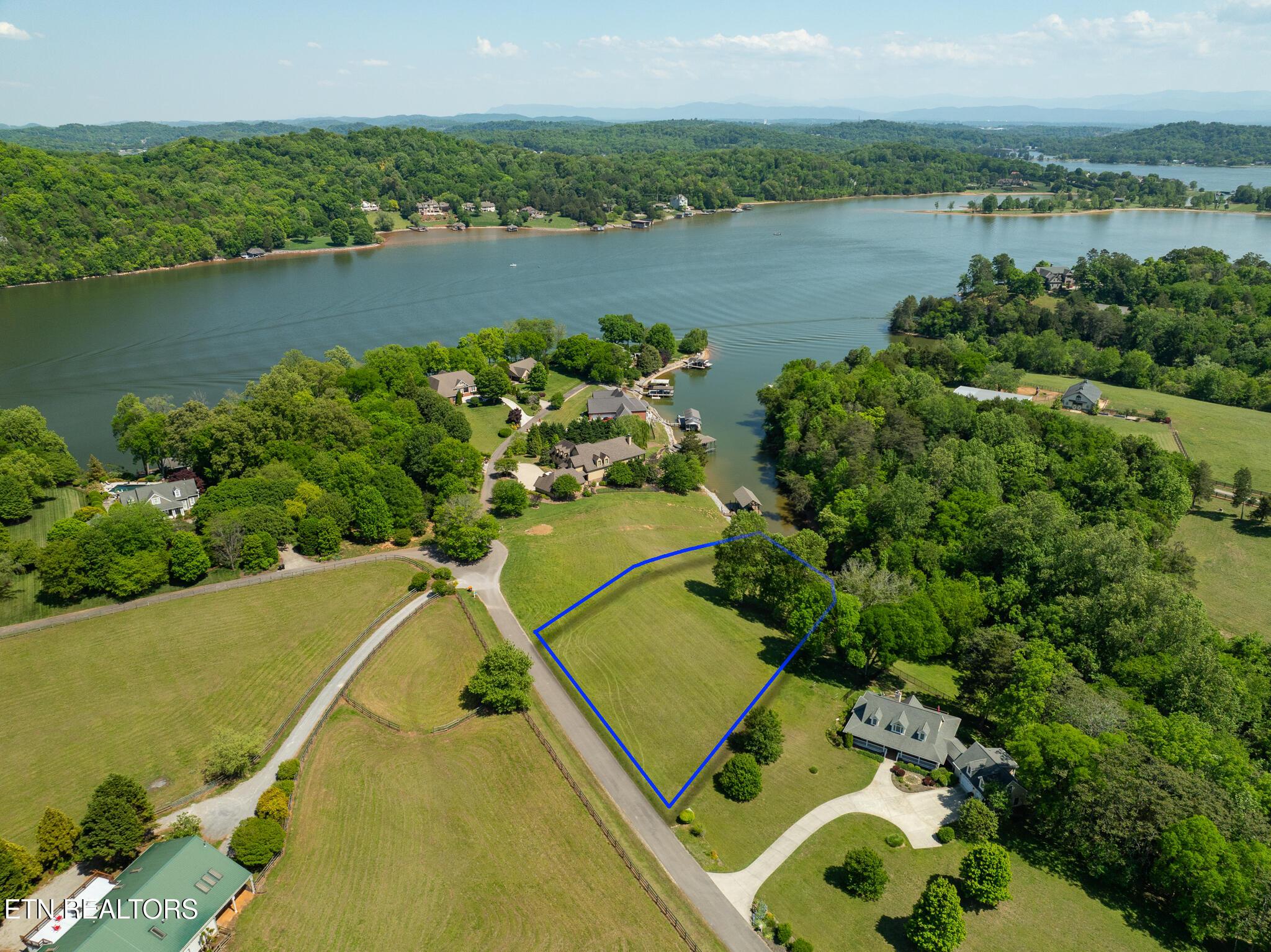 3836 Attley Drive, Louisville, TN - Fort Loudoun and Tellico Lake Real Estate - Image# 8