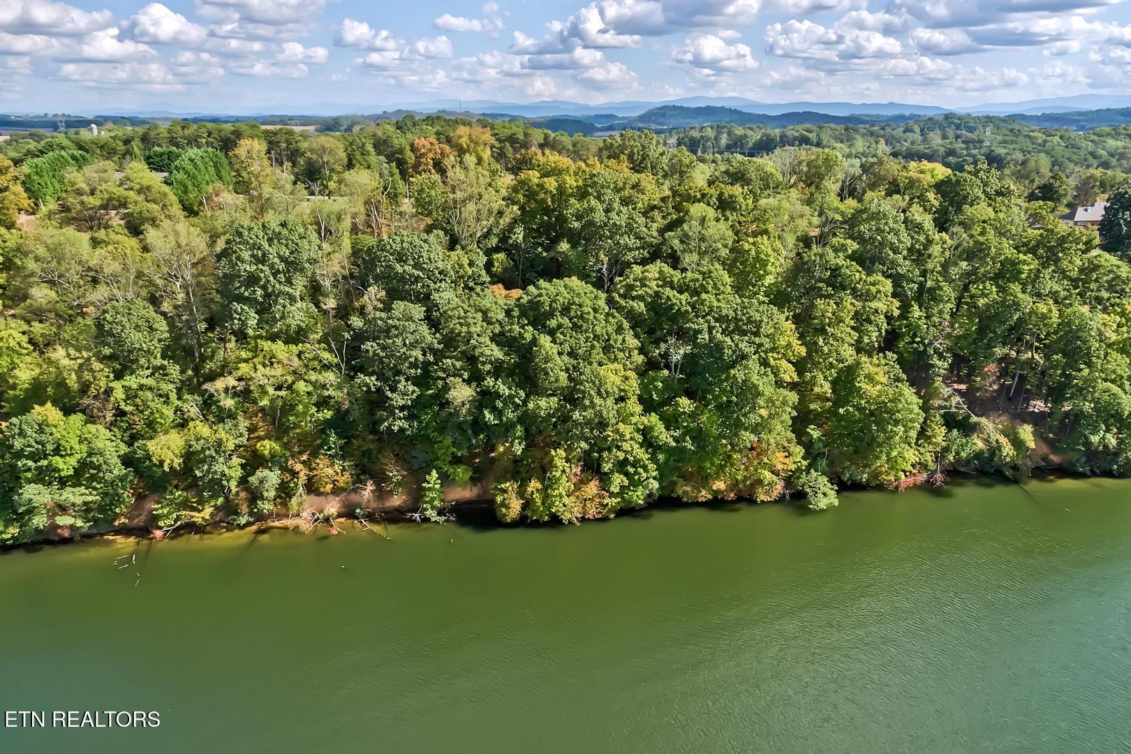 170 Bluffton Rd, Friendsville, TN - Fort Loudoun and Tellico Lake Real Estate - Image# 2