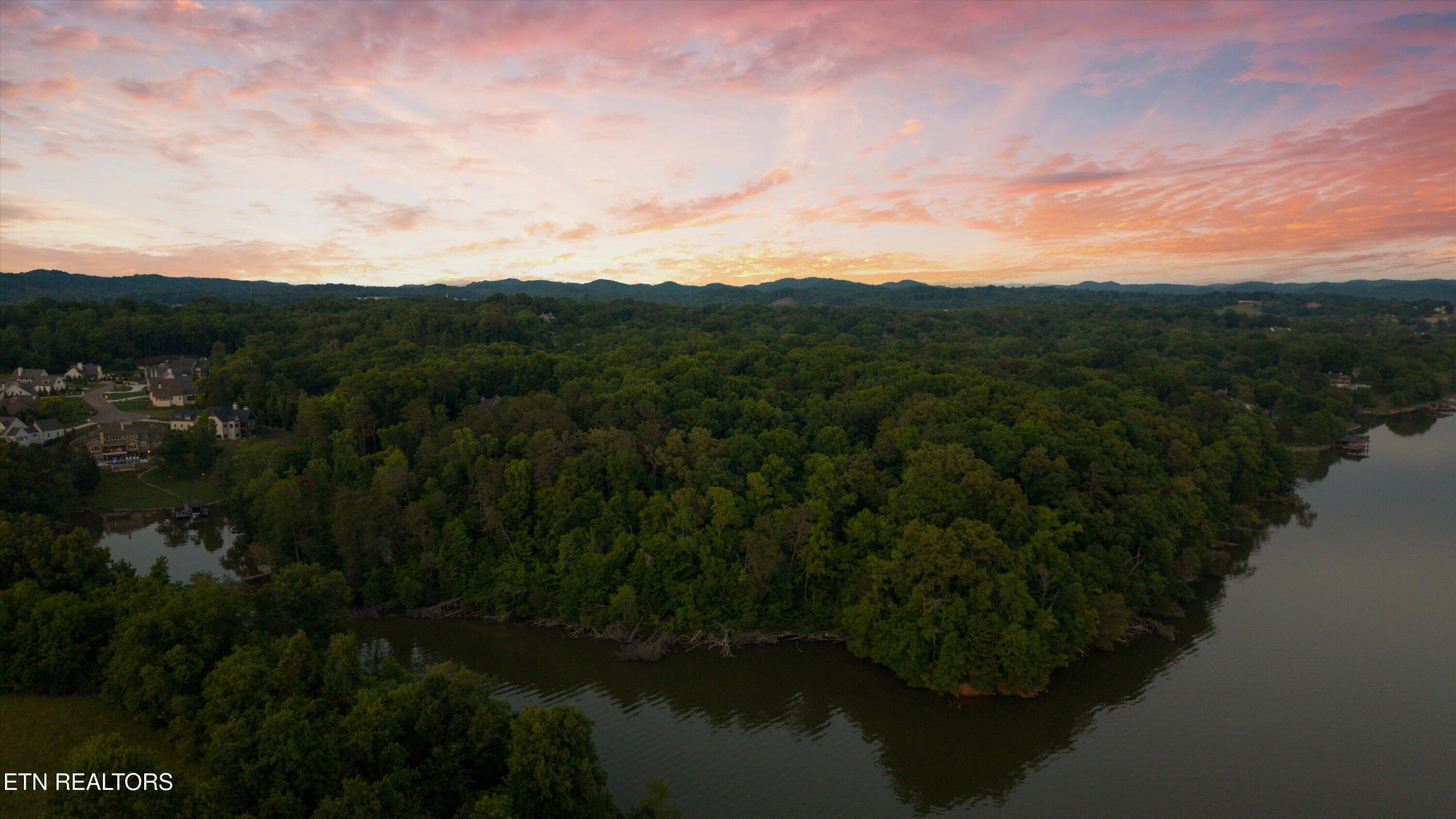 2533 Woodland Reserve Lane, Knoxville, TN - Fort Loudoun and Tellico Lake Real Estate - Image# 63