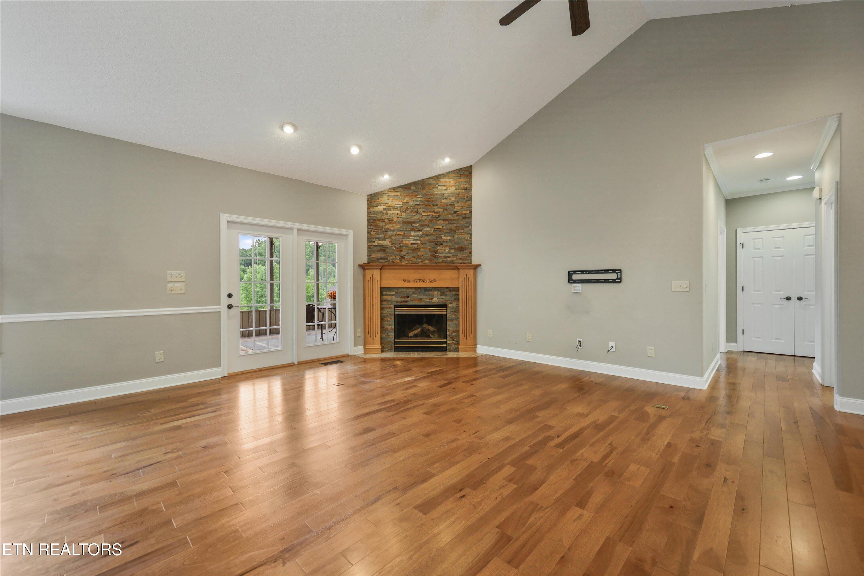 145 Nunyu Tr, Vonore, TN - Fort Loudoun and Tellico Lake Real Estate - Image# 5