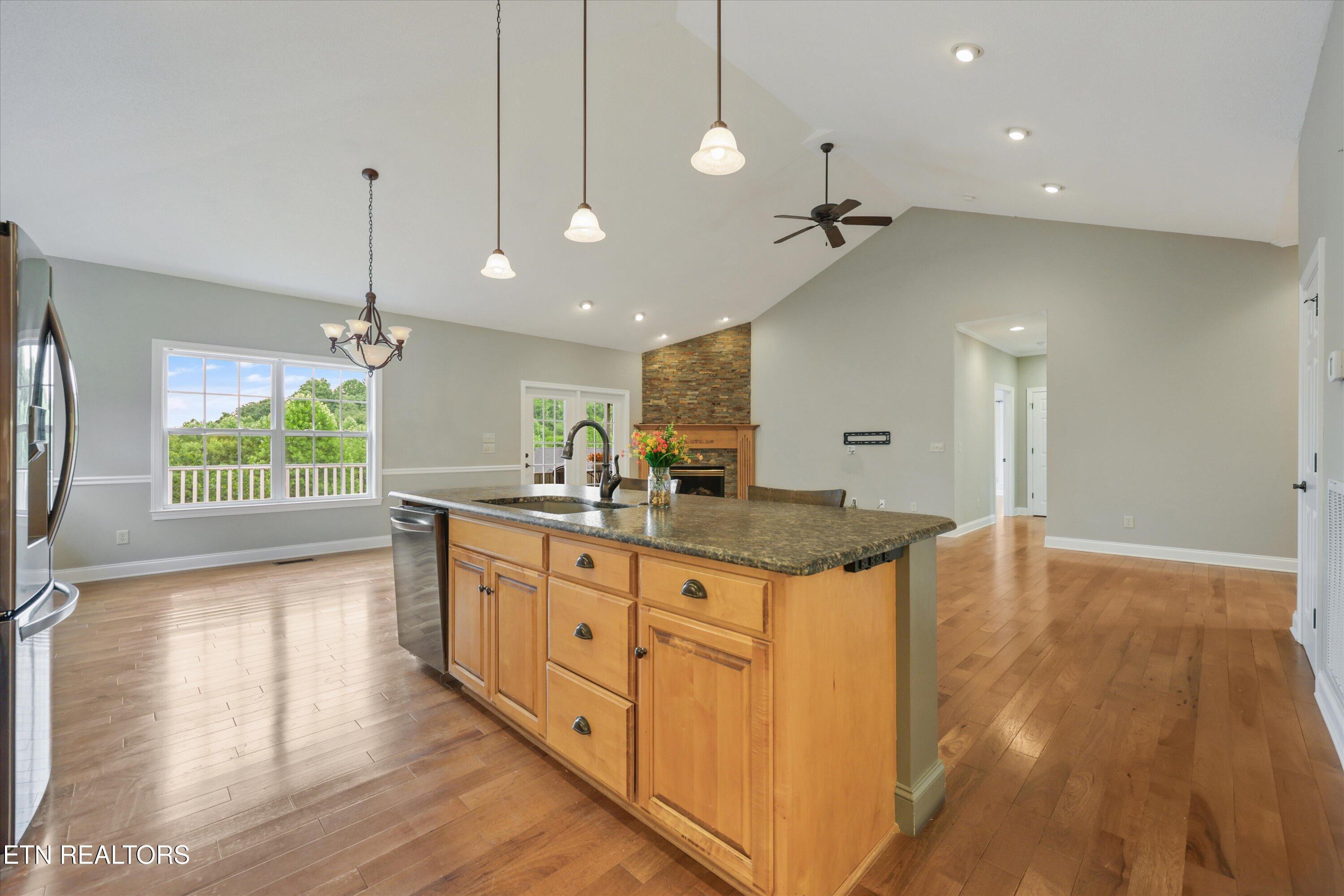 145 Nunyu Tr, Vonore, TN - Fort Loudoun and Tellico Lake Real Estate - Image# 8