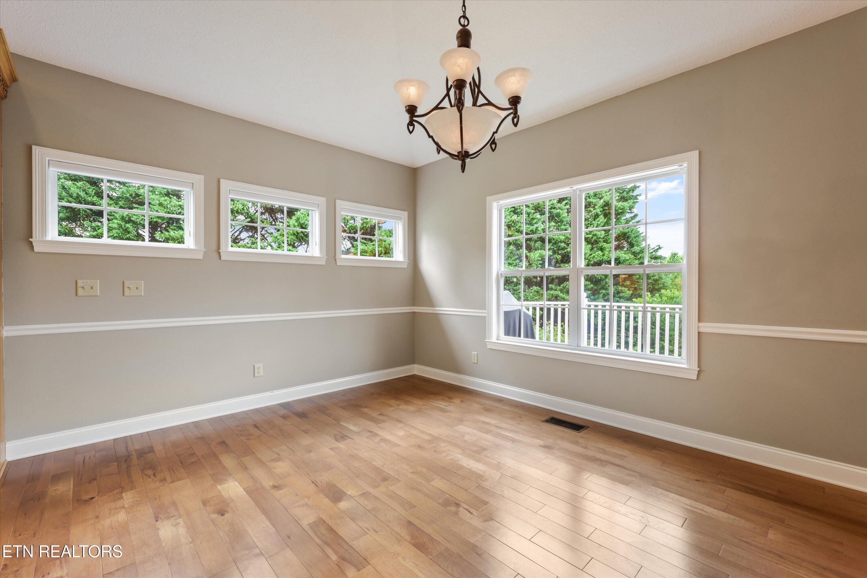 145 Nunyu Tr, Vonore, TN - Fort Loudoun and Tellico Lake Real Estate - Image# 12
