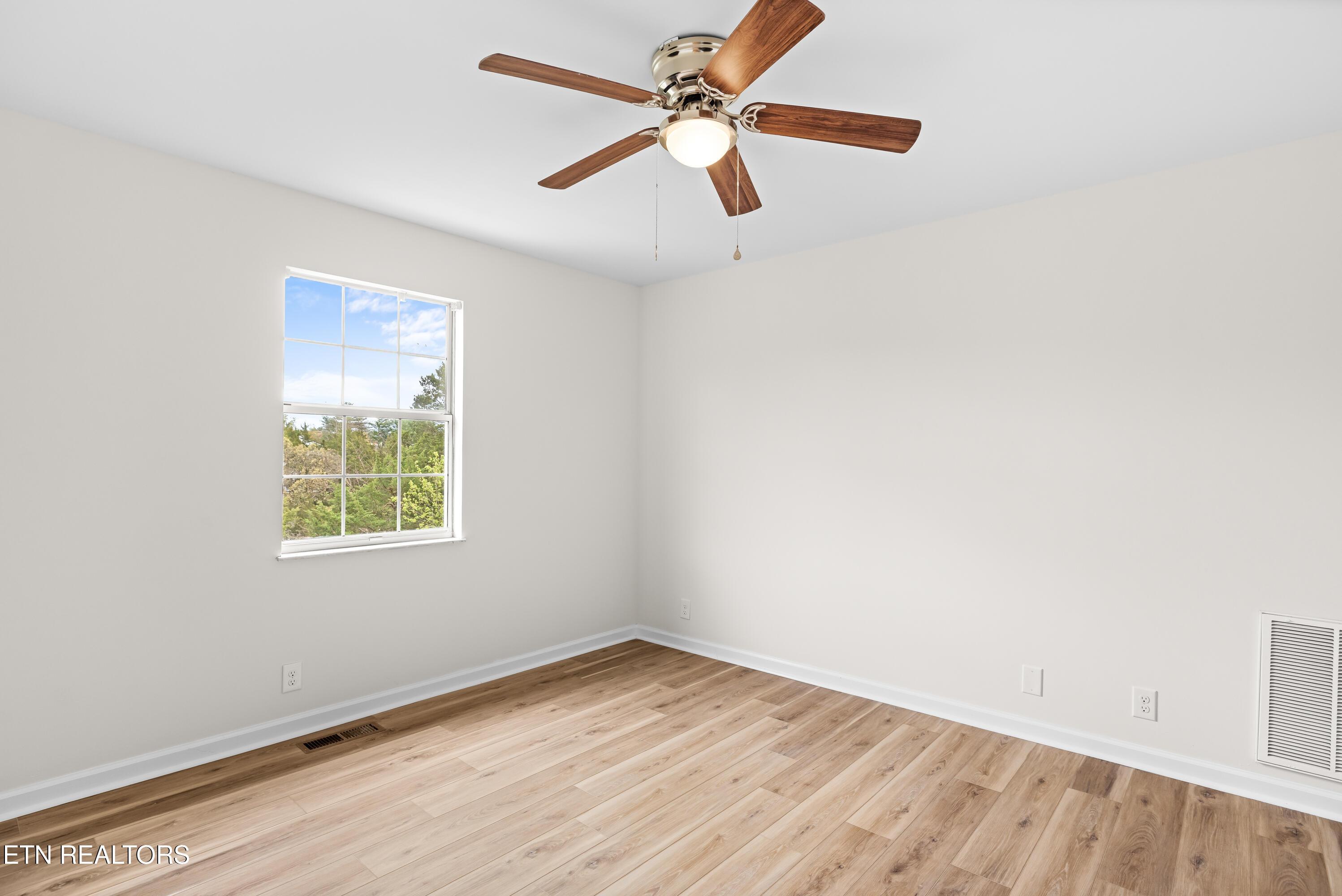 901 Harbour Shore Drive, Knoxville, TN - Fort Loudoun and Tellico Lake Real Estate - Image# 25