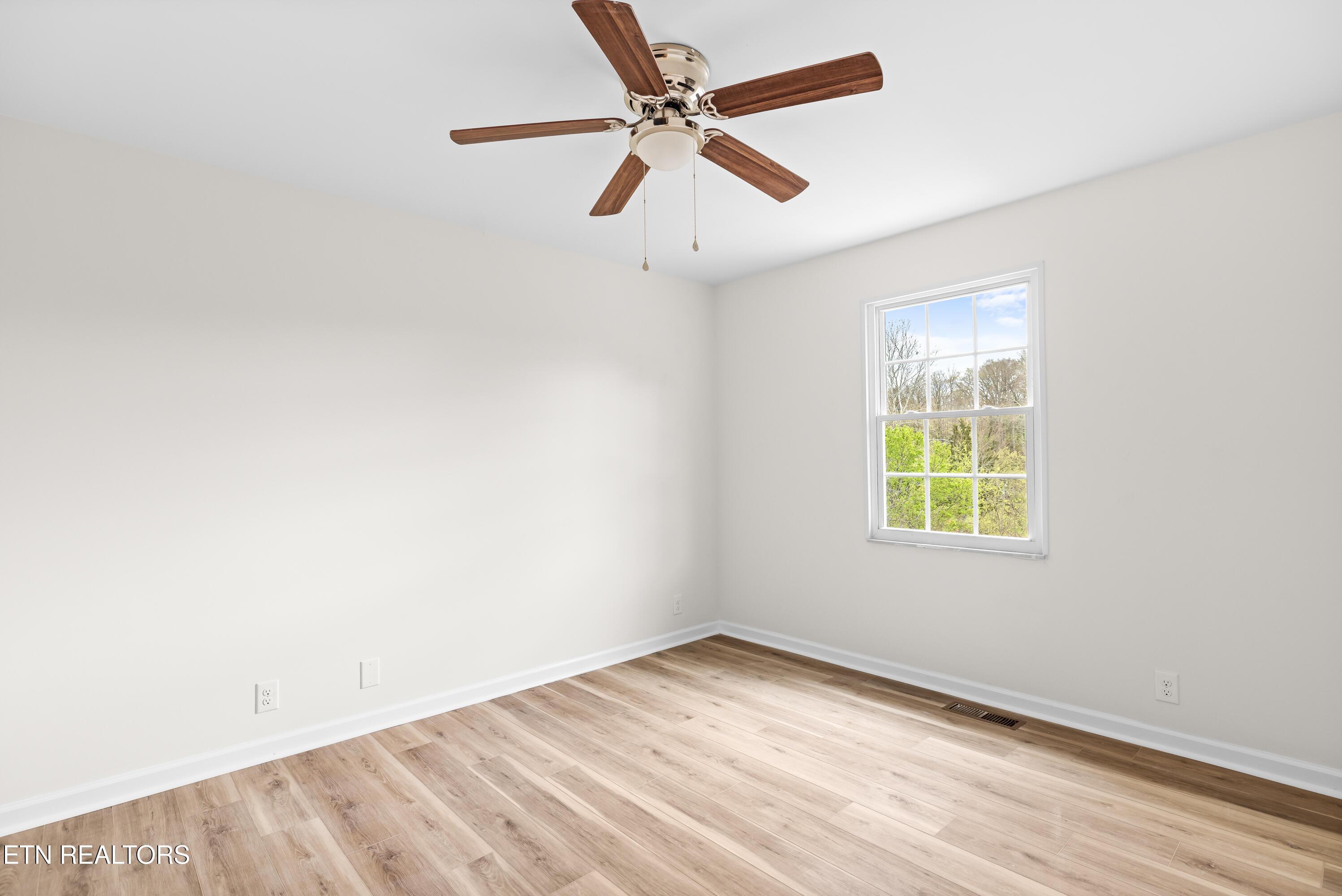 901 Harbour Shore Drive, Knoxville, TN - Fort Loudoun and Tellico Lake Real Estate - Image# 26