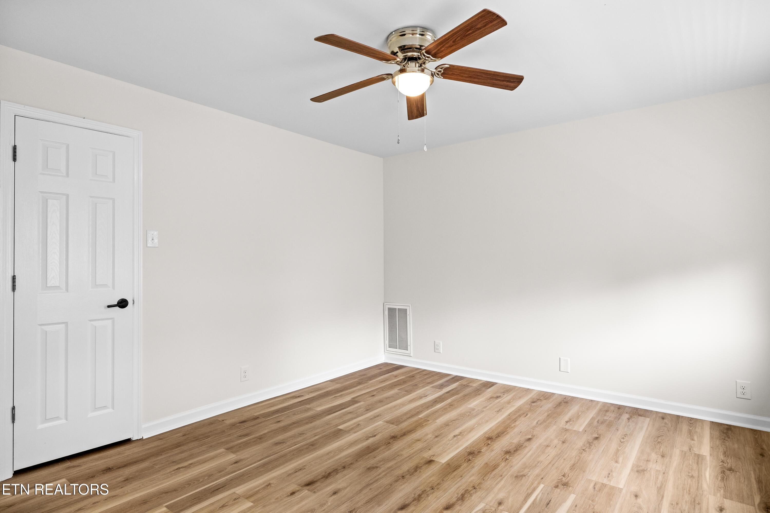 901 Harbour Shore Drive, Knoxville, TN - Fort Loudoun and Tellico Lake Real Estate - Image# 27