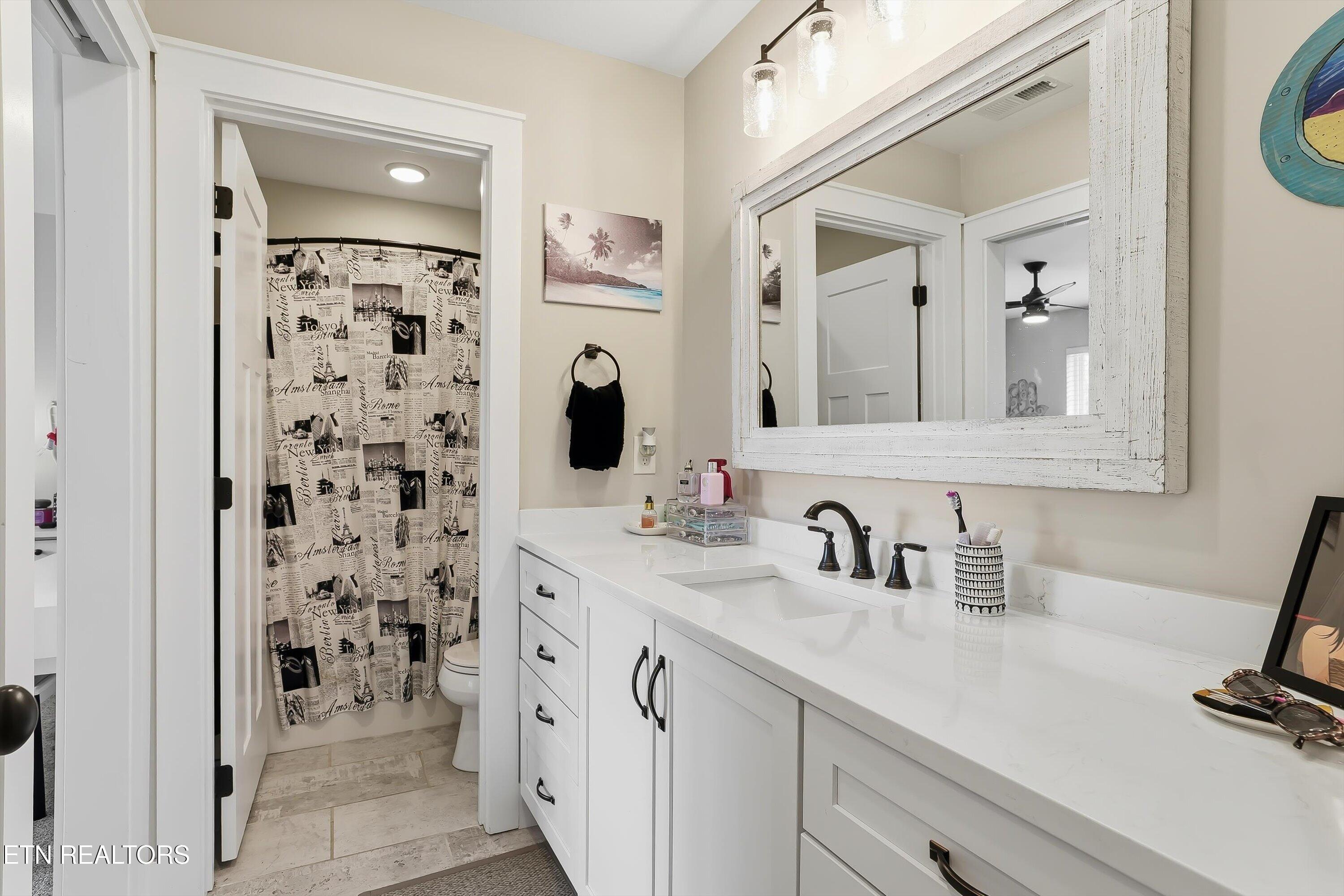 3806 Admirality Lane, Knoxville, TN - Fort Loudoun and Tellico Lake Real Estate - Image# 32