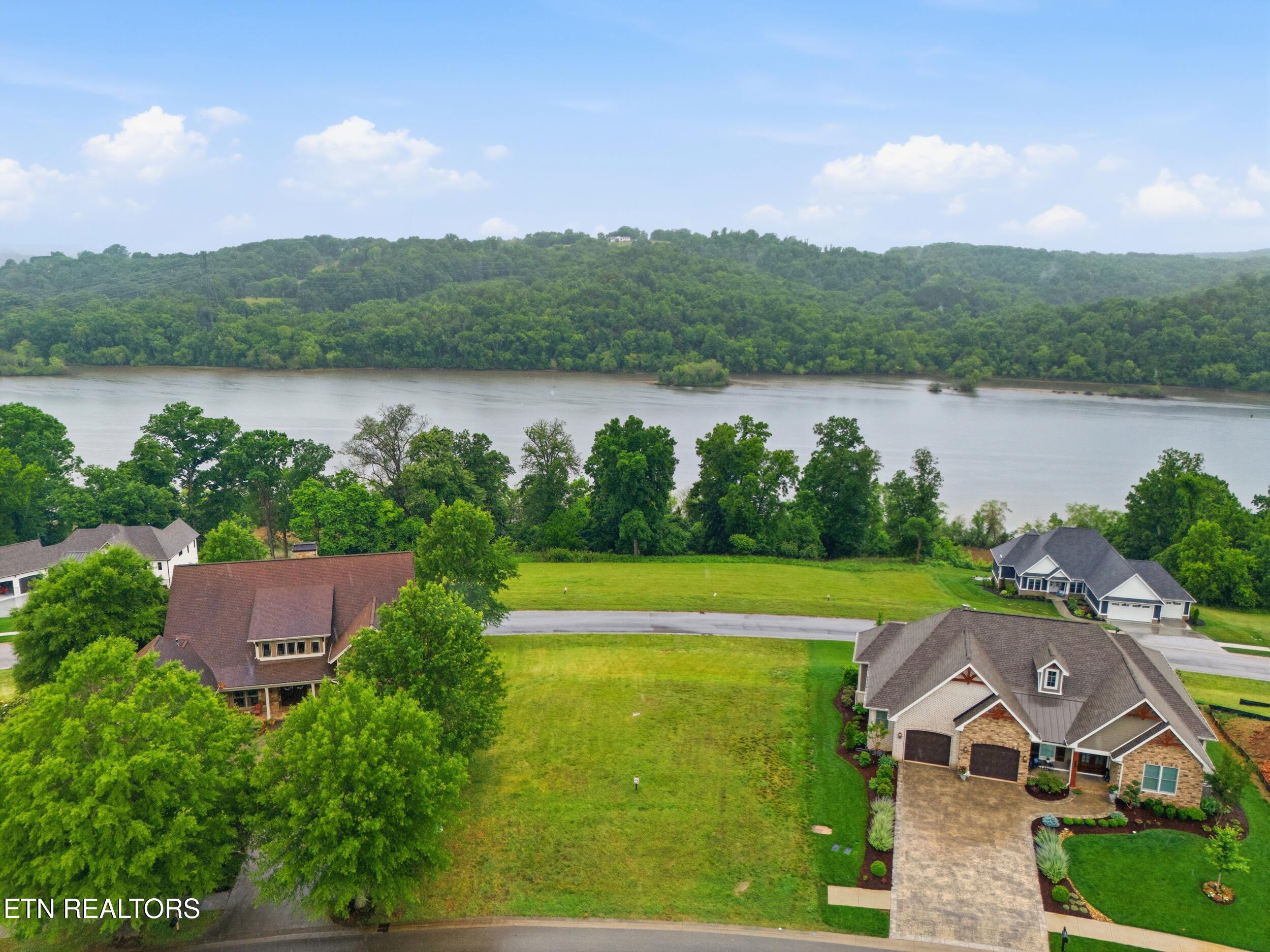 2327 Persimmon, Loudon, TN - Fort Loudoun and Tellico Lake Real Estate - Image# 7