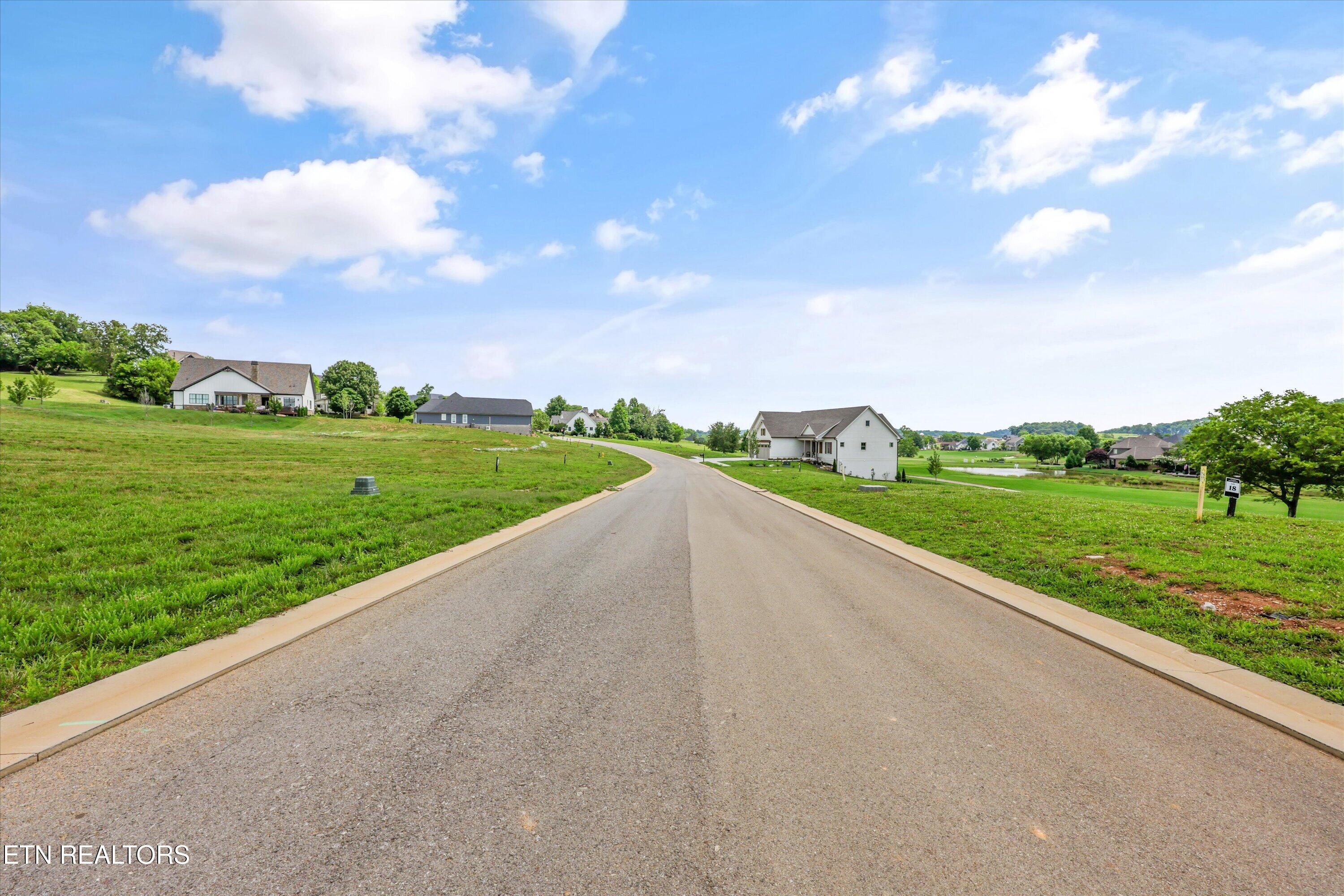 512 Mockingbird Lane, Loudon, TN - Fort Loudoun and Tellico Lake Real Estate - Image# 4