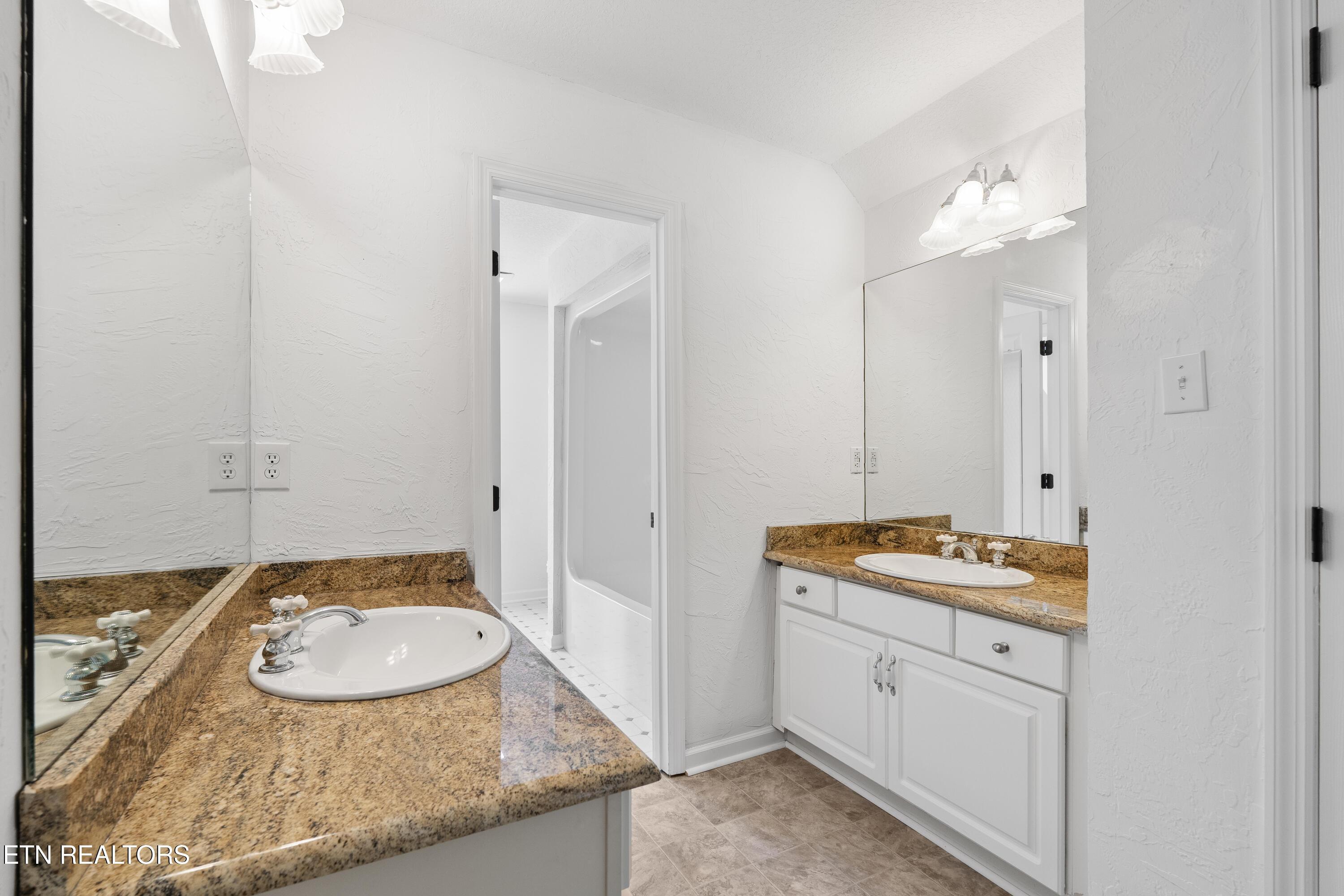 612 Sandpiper Drive, Vonore, TN - Fort Loudoun and Tellico Lake Real Estate - Image# 32
