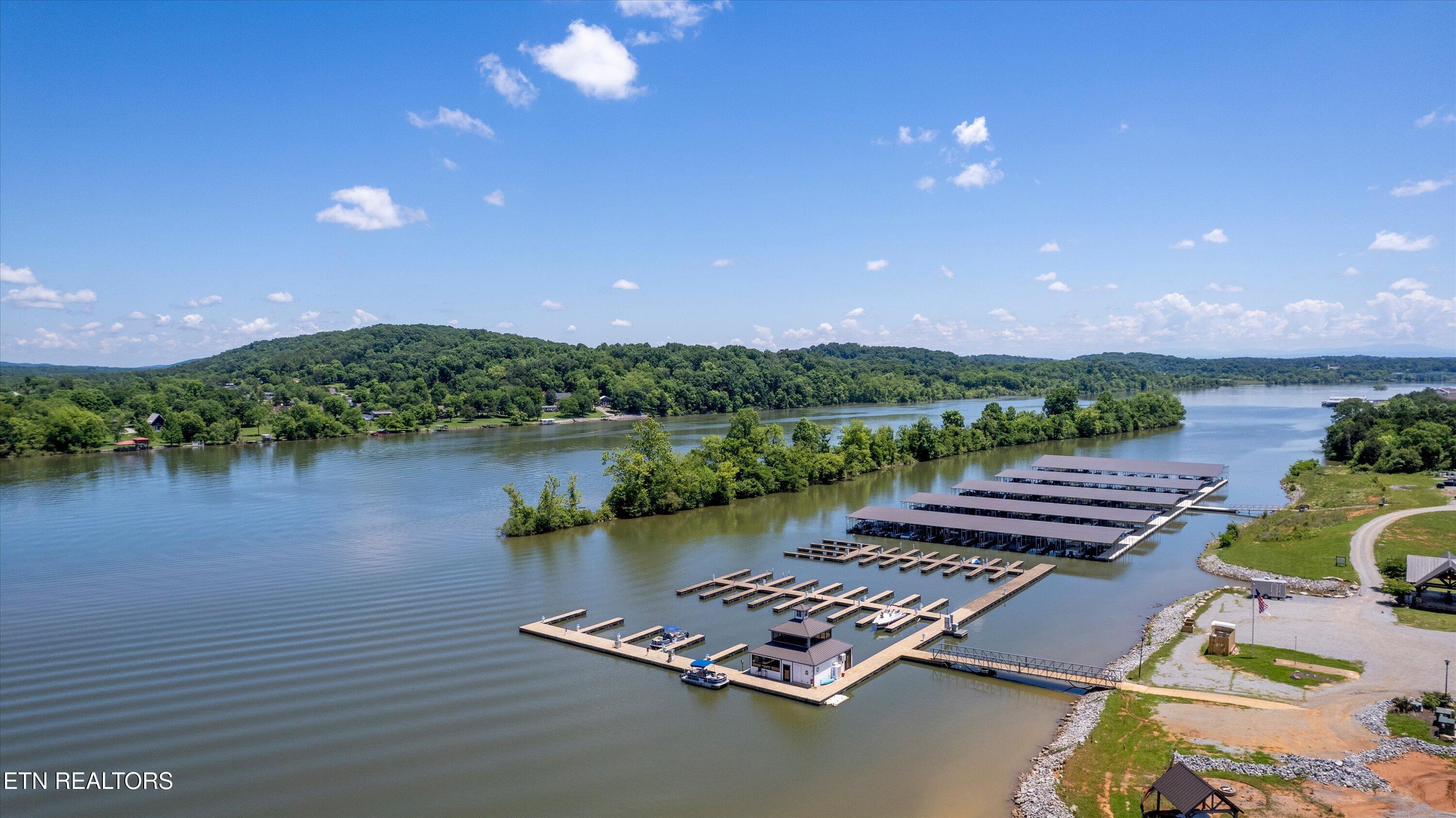 2532 Persimmon, Loudon, TN - Fort Loudoun and Tellico Lake Real Estate - Image# 17