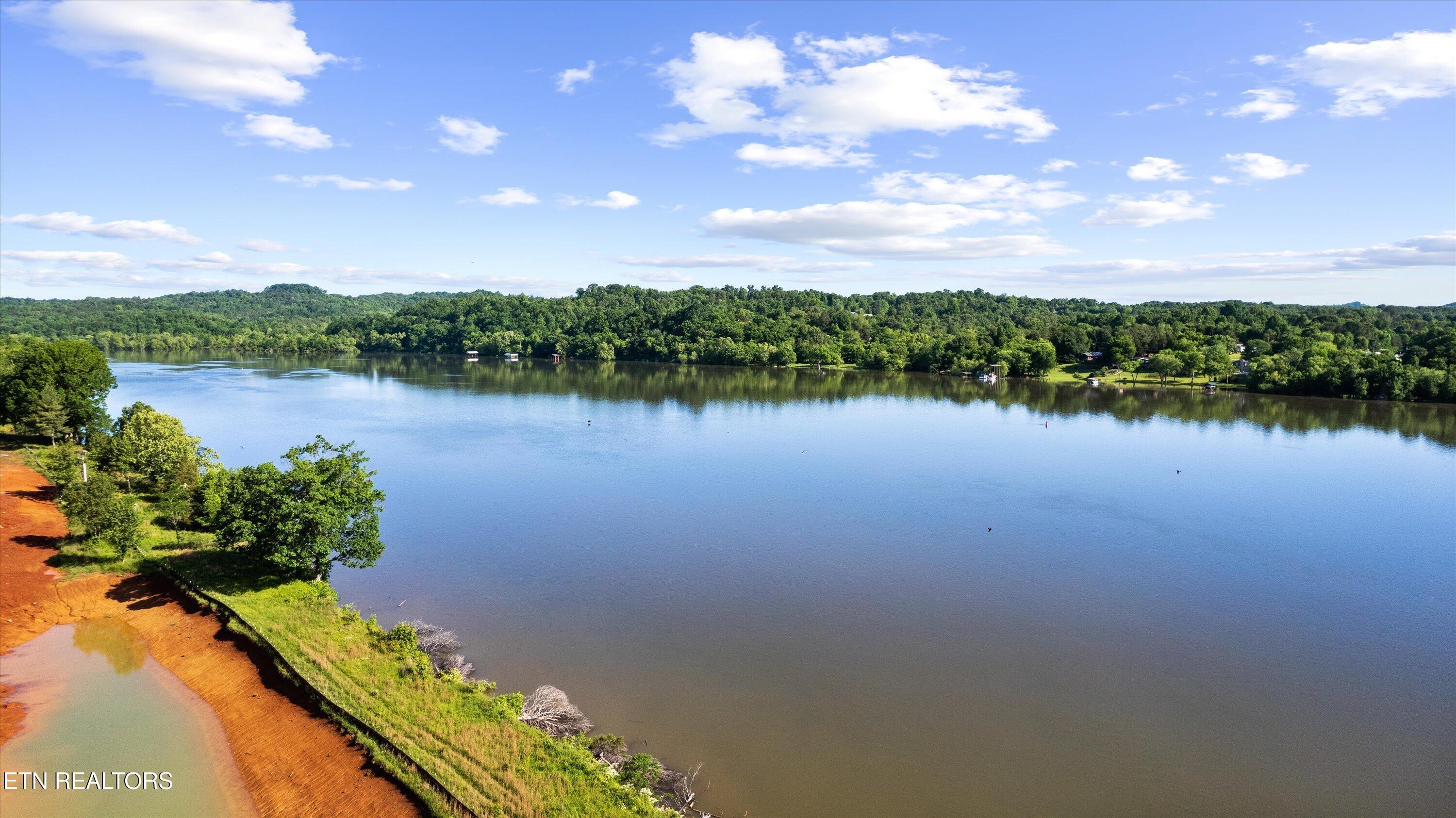 2532 Persimmon, Loudon, TN - Fort Loudoun and Tellico Lake Real Estate - Image# 42
