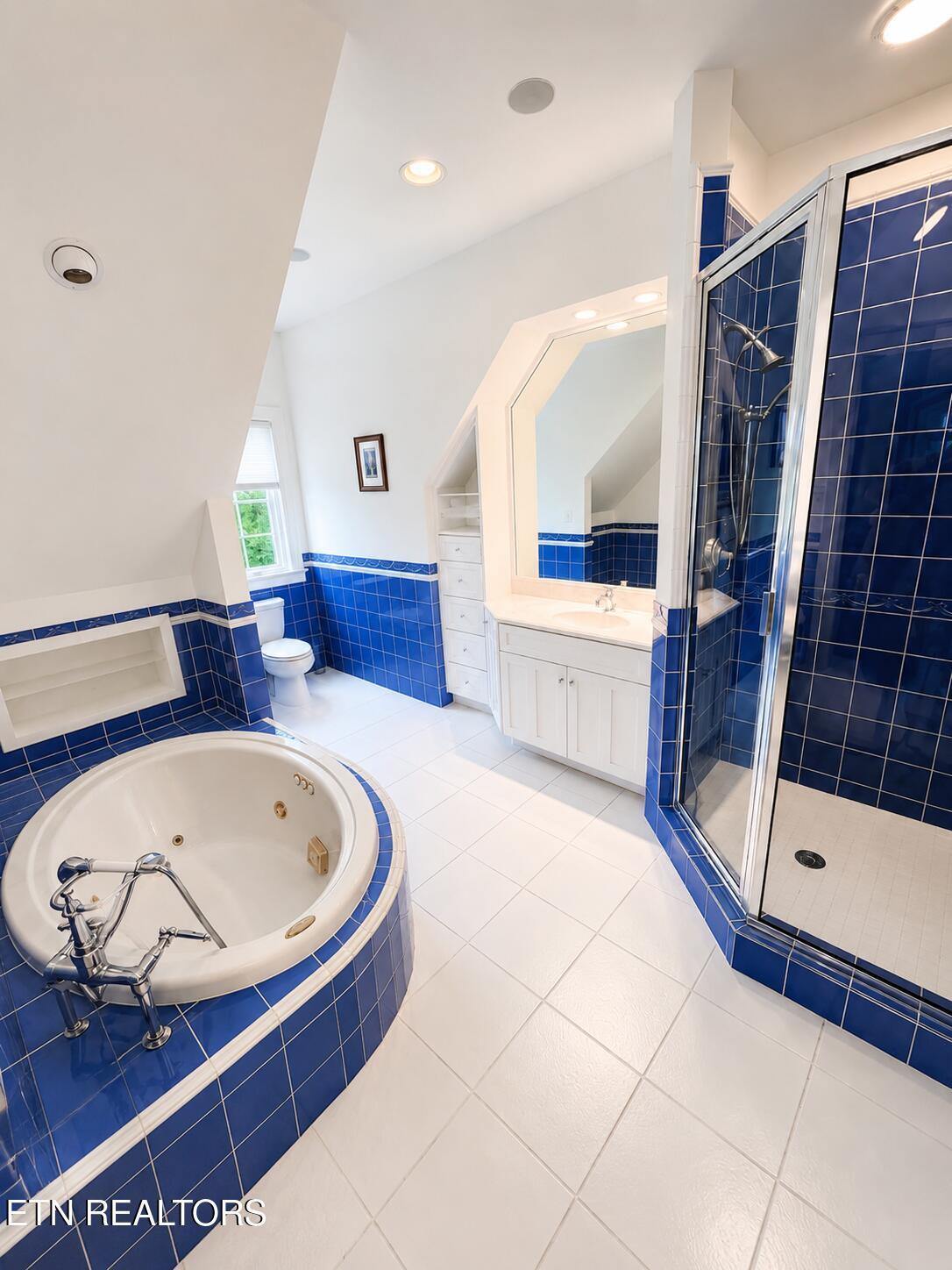 8941 Kelsey Lane, Knoxville, TN - Fort Loudoun and Tellico Lake Real Estate - Image# 38