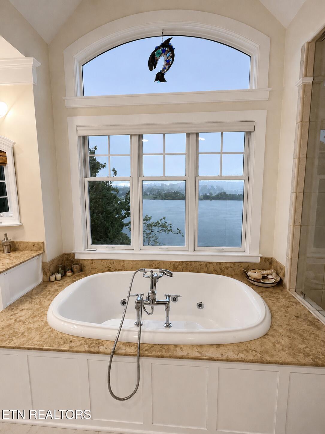 8941 Kelsey Lane, Knoxville, TN - Fort Loudoun and Tellico Lake Real Estate - Image# 27