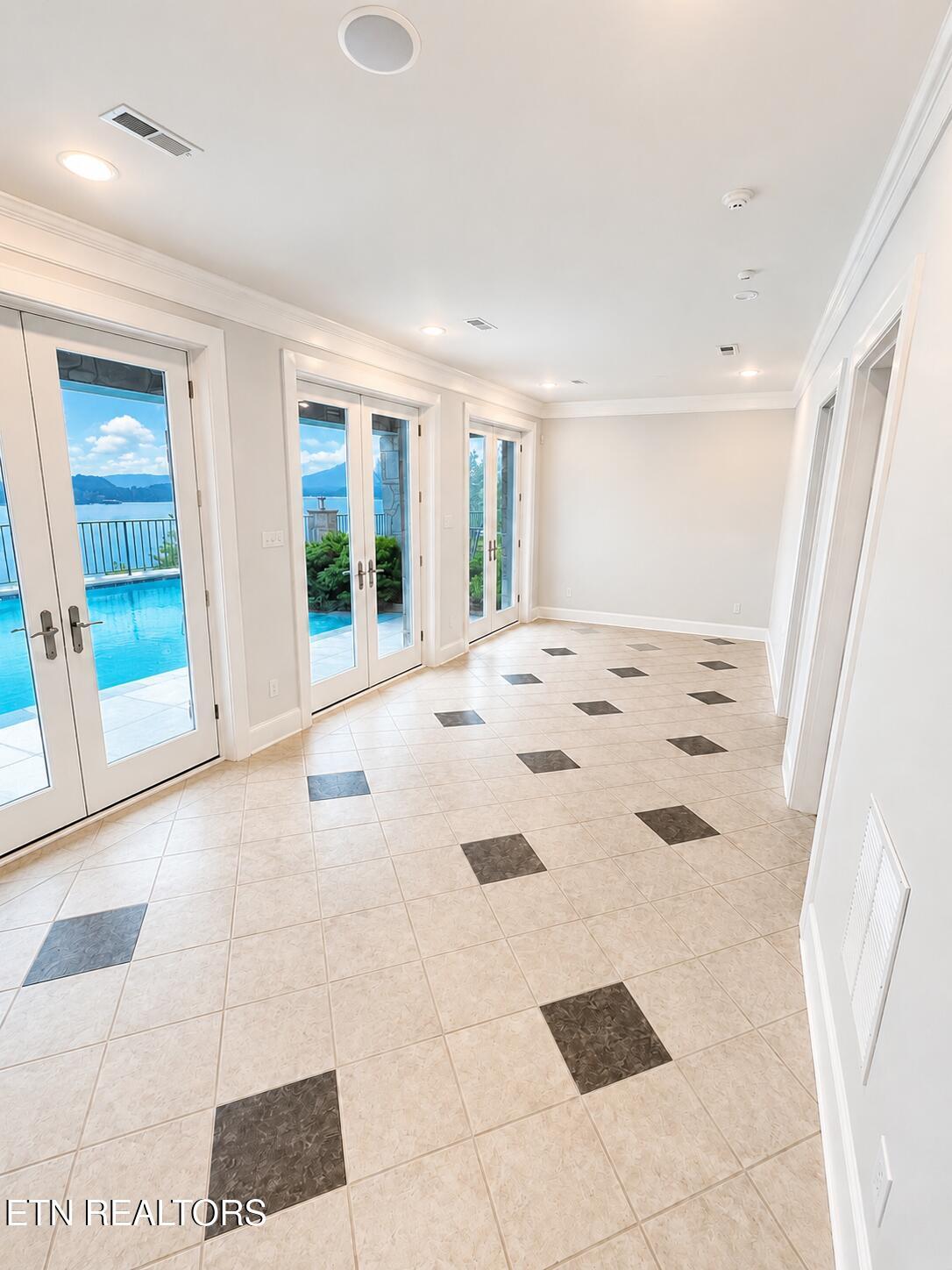 8941 Kelsey Lane, Knoxville, TN - Fort Loudoun and Tellico Lake Real Estate - Image# 46