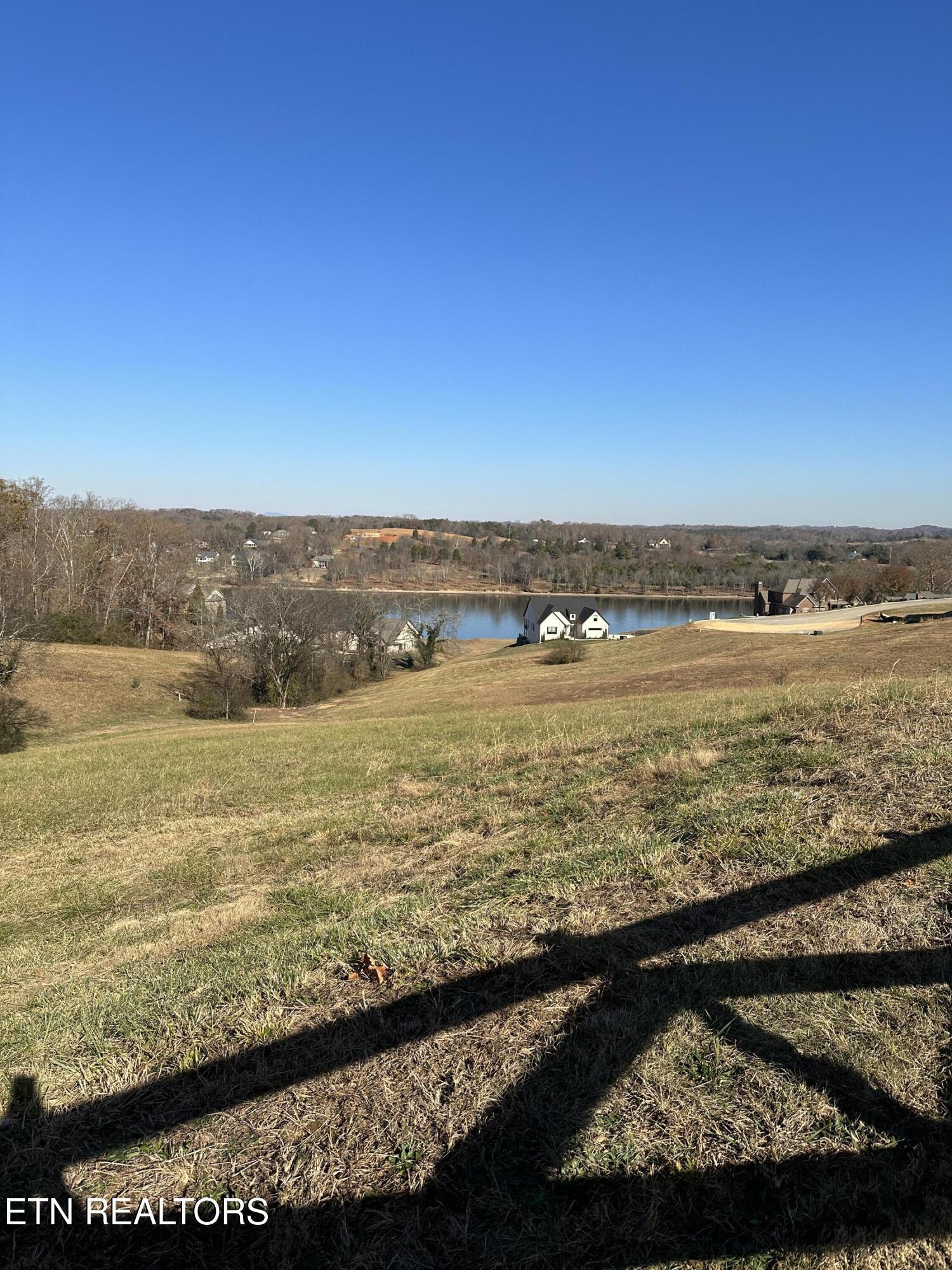 590 River Rd, Loudon, TN