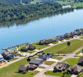 562 Charleston, Loudon, TN - Fort Loudoun and Tellico Lake Real Estate - Image# 2