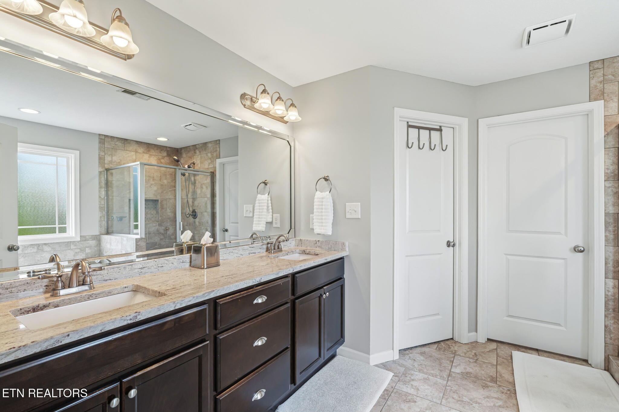 12339 Blacksburg Lane, Knoxville, TN - Fort Loudoun and Tellico Lake Real Estate - Image# 27