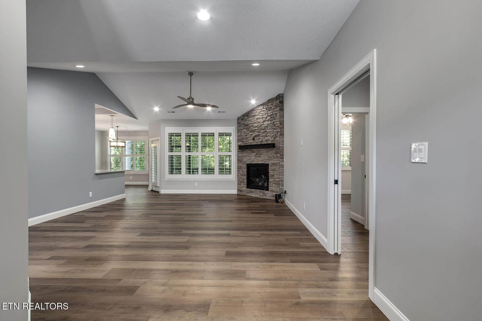 312 Elokwa Lane, Loudon, TN - Fort Loudoun and Tellico Lake Real Estate - Image# 8
